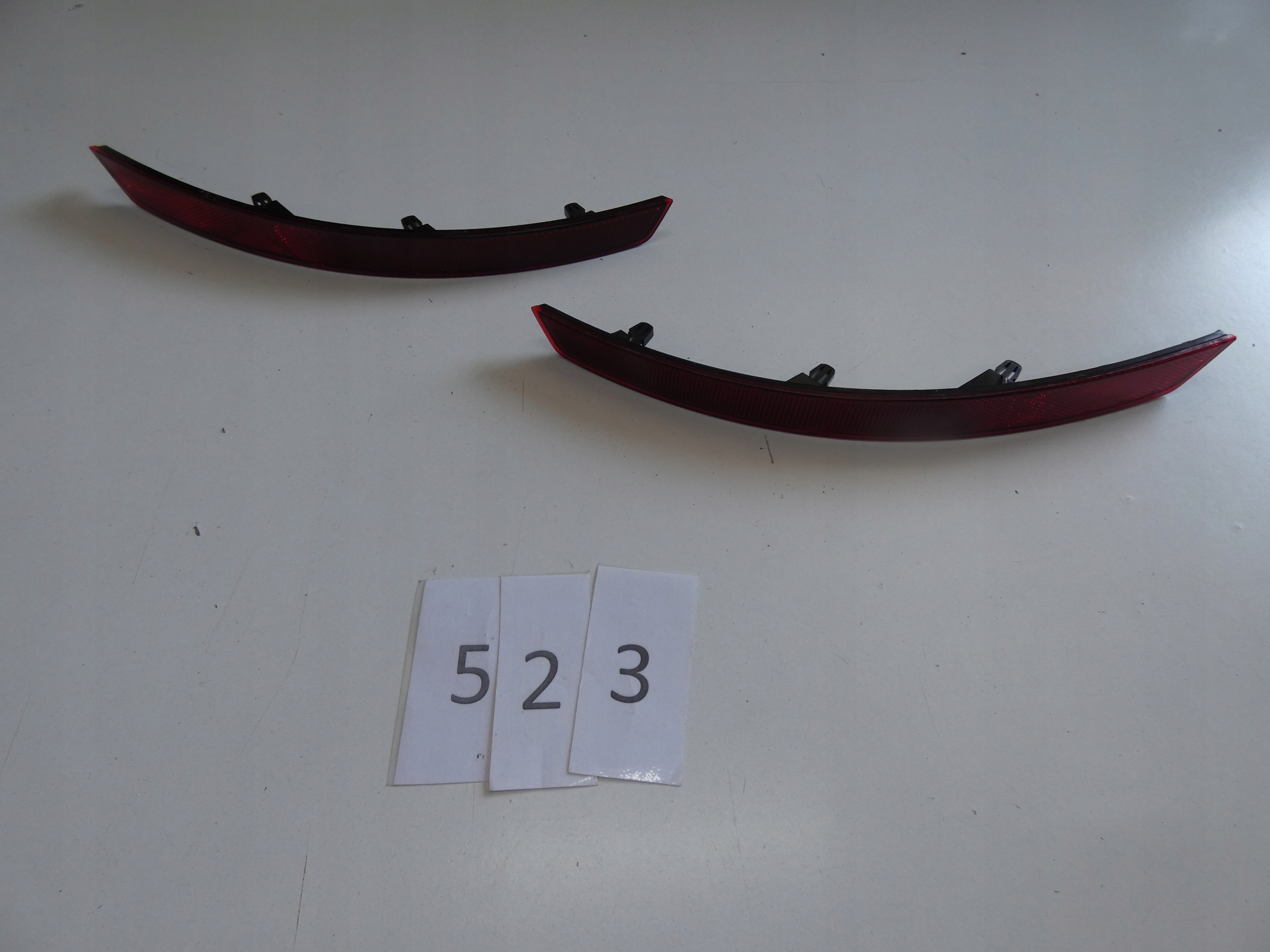 3V5945105 - Задній бампер SKODA Superb III