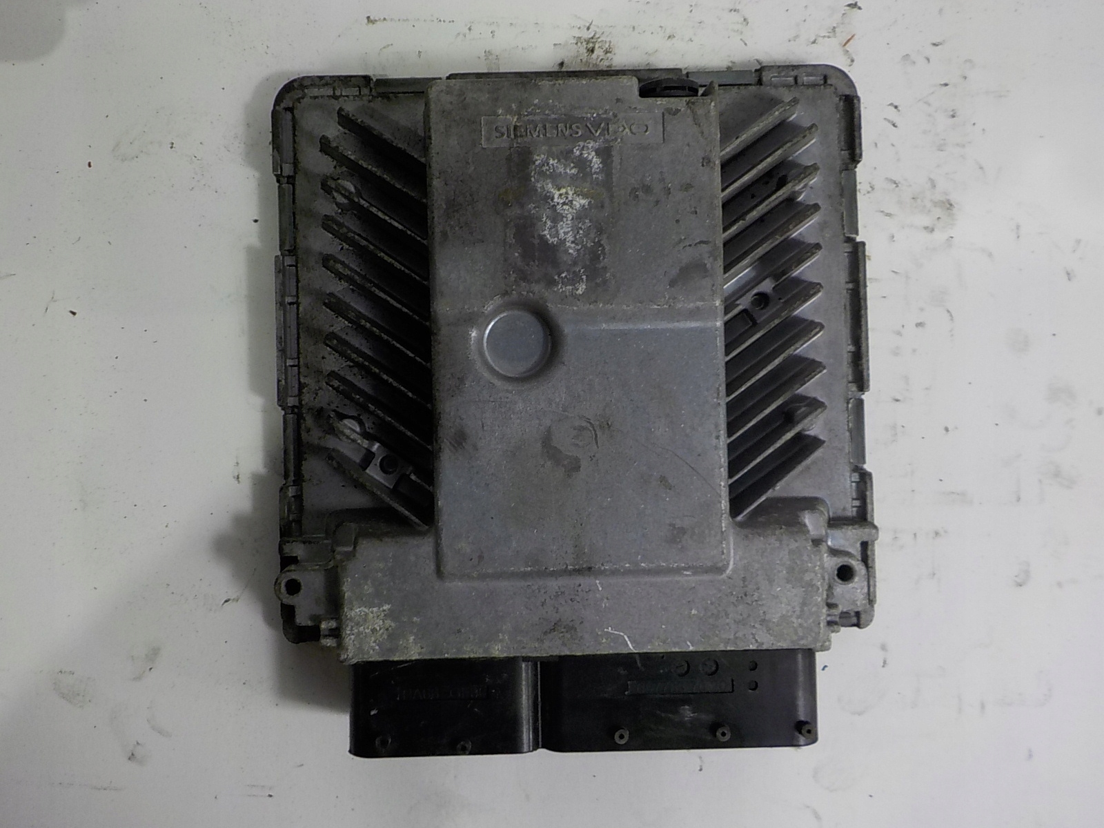 VW SKODA computer control unit 03G906018EL 5WP45521AH
