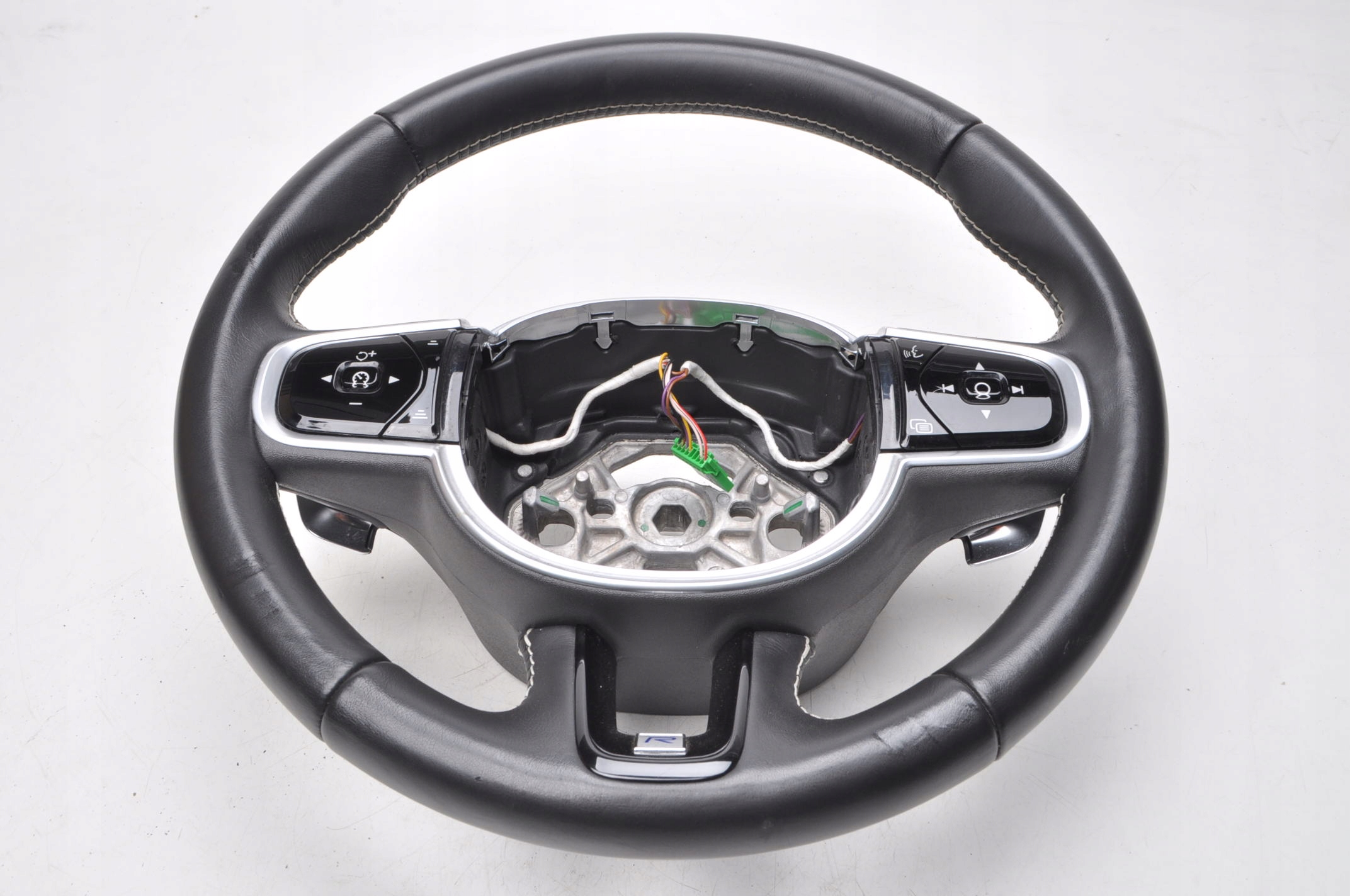 VOLVO S60 V60 S90 V90 XC60 XC90 II RDESIGN KIEROWNICA ŁOPATKI