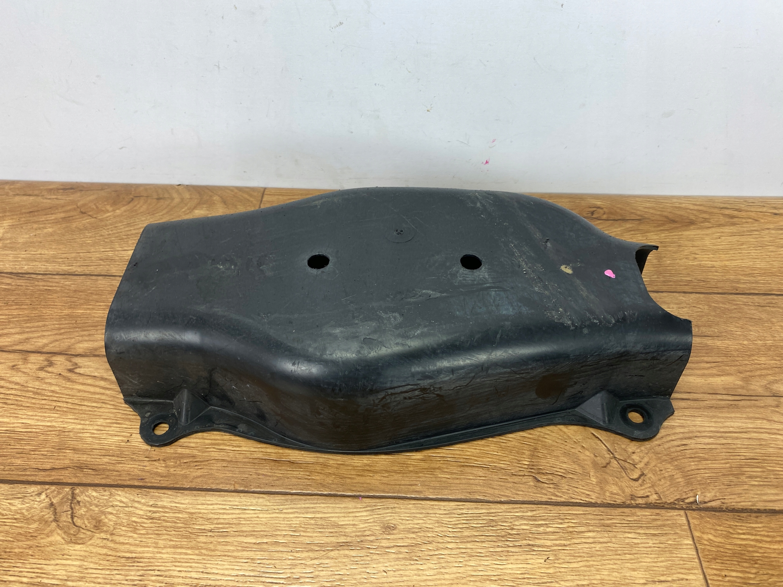 Blende Abdeckung des Querlenkers Chevrolet Camaro VI 2016+ USA