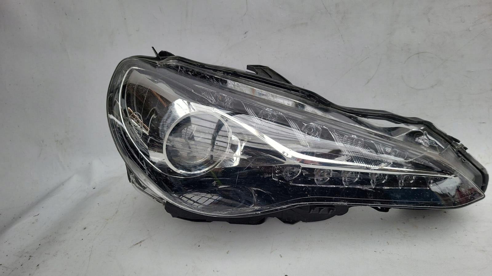 TOYOTA GT86 LIFT 17- light right front front FULL LED