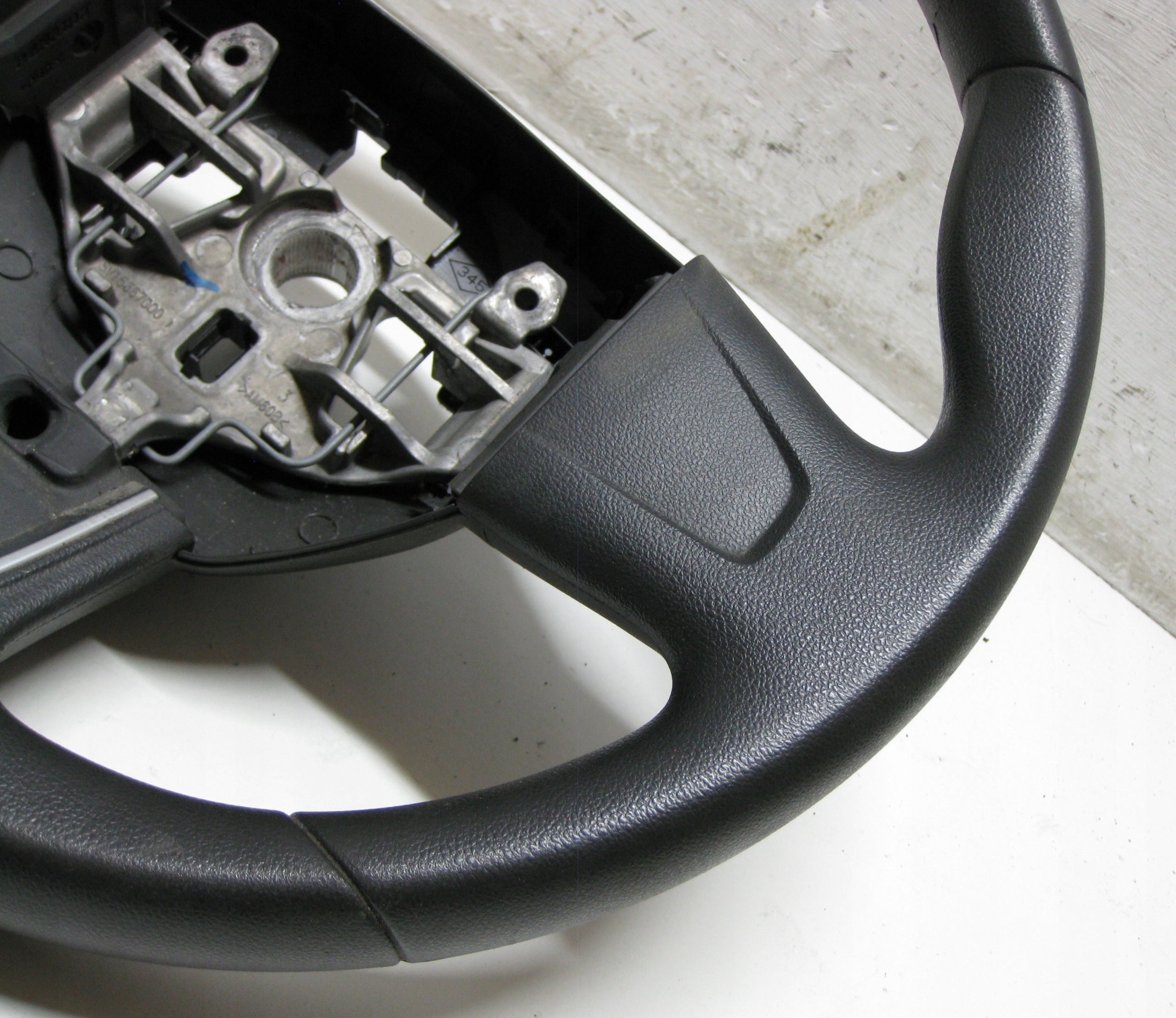 RENAULT MASTER III LIFT steering wheel, plastic 484001101R