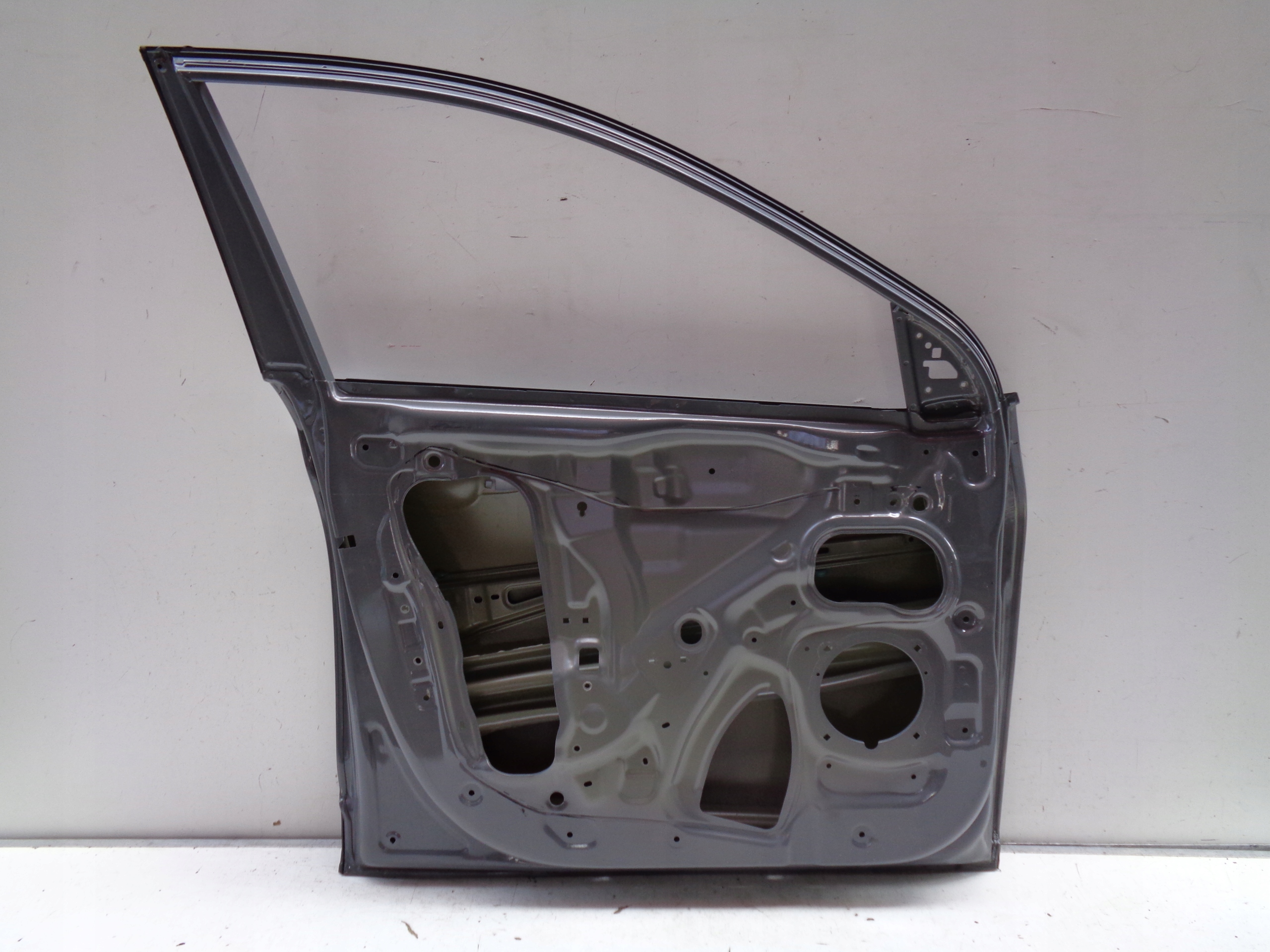 door left front HYUNDAI KONA 17- NR 41803