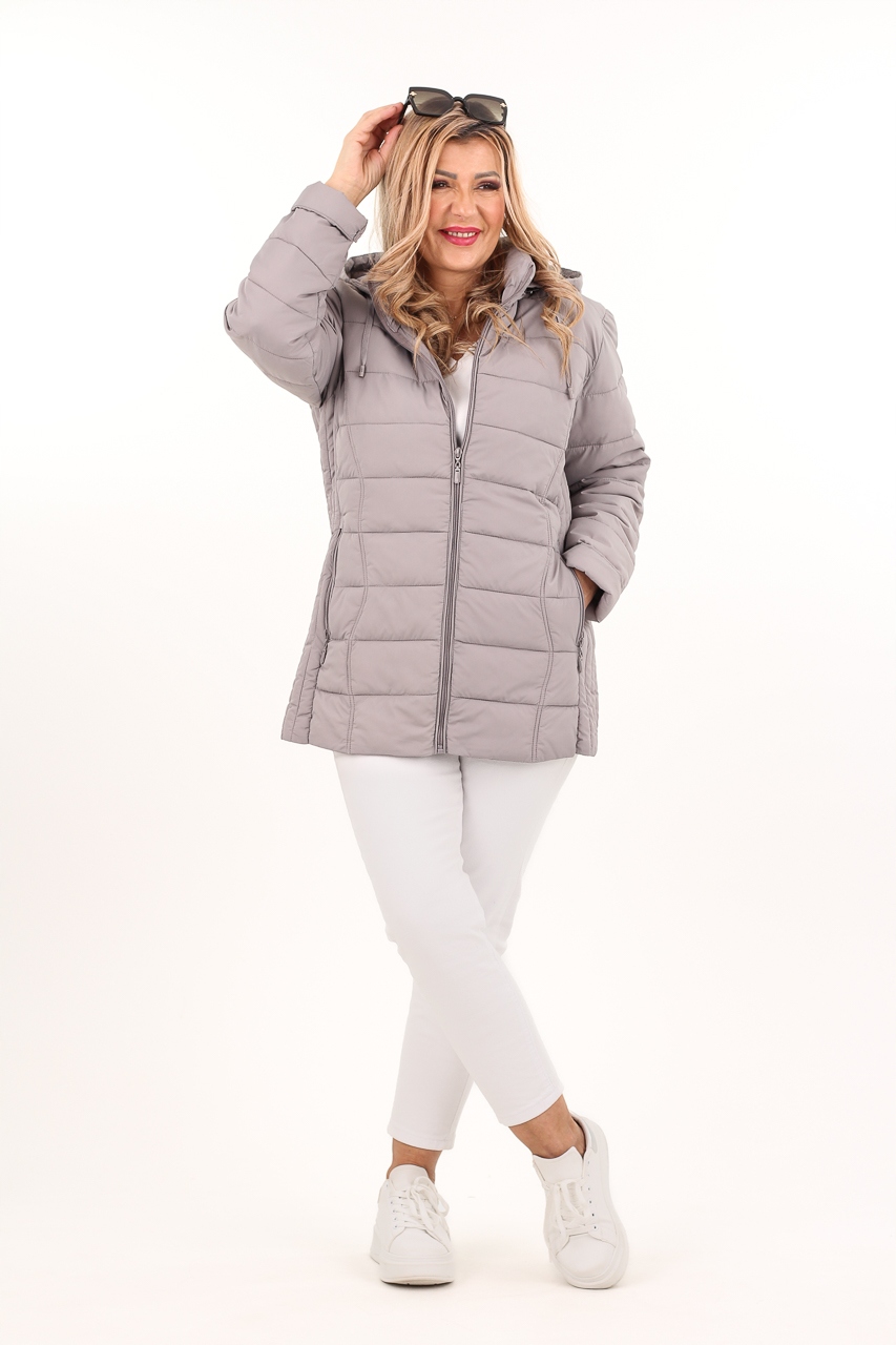 KURTKA PRZEJŚCIOWA PIKOWANA LEKKA DUŻE ROZMIARY WYSZCZUPLAJĄCA Marka FEMIMODA