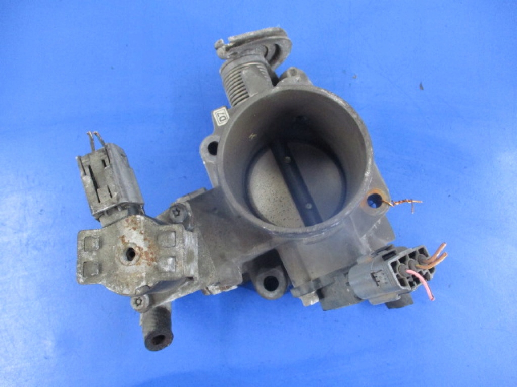 ДРОССЕЛЬНАЯ ЗАСЛОНКА mazda 3 BK 05R 1.6b