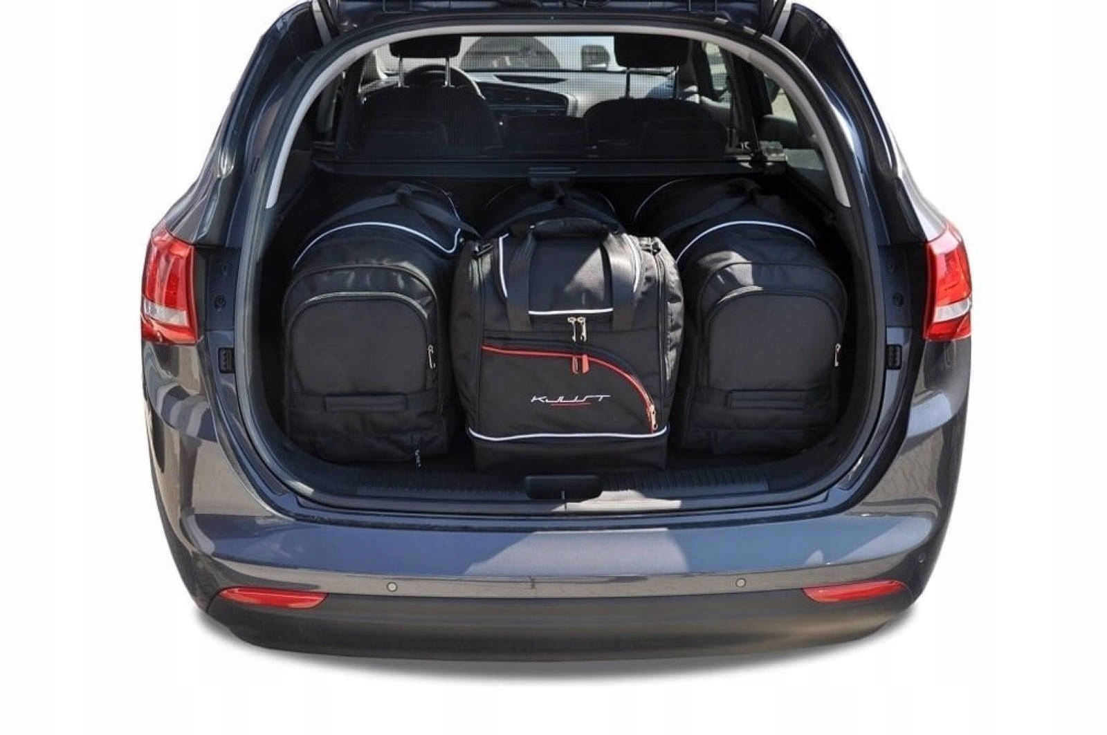 J&j Automotive Sada 4ks cestovných tašiek Sport pre Kia Cee'd Kombi 2012-2