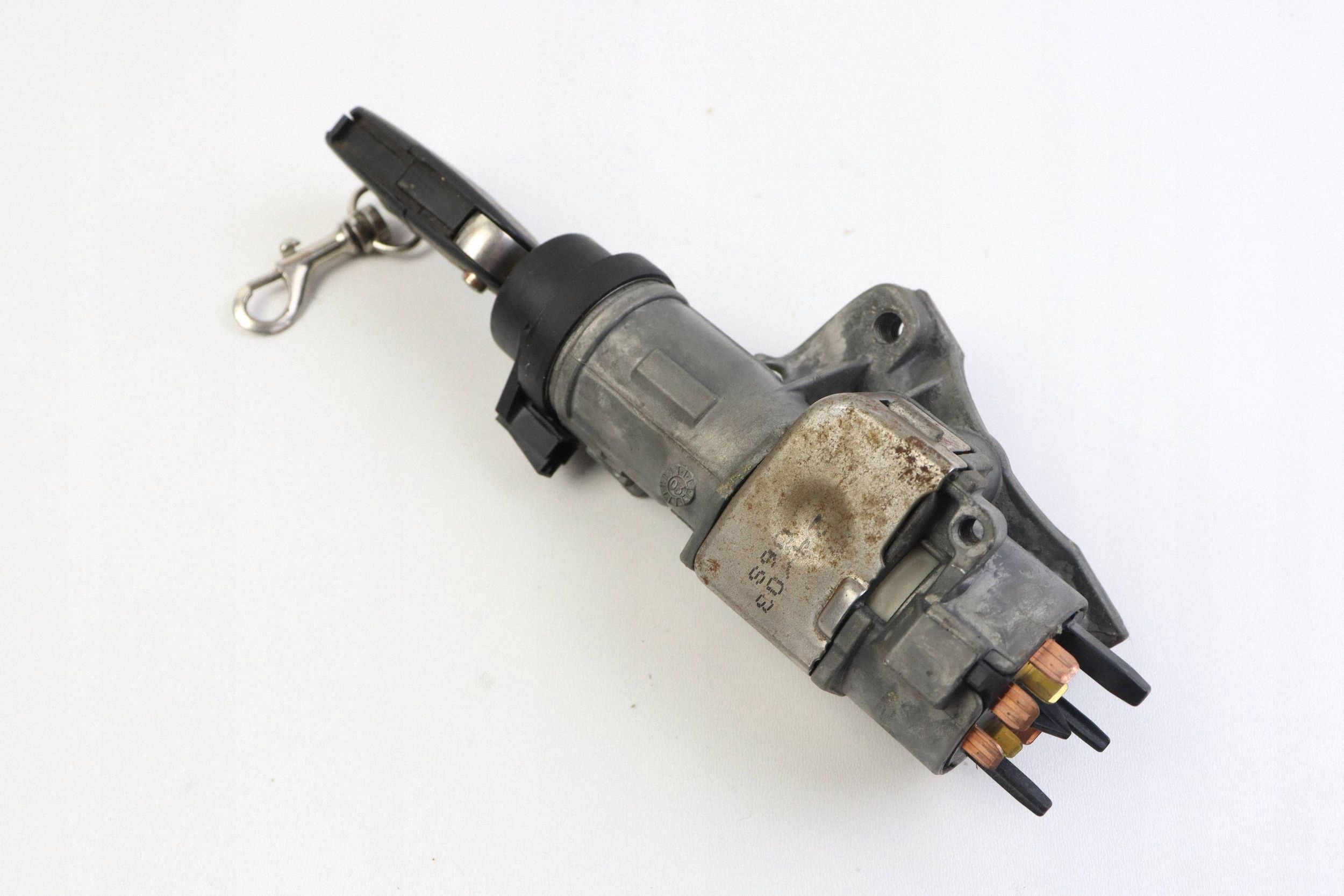 AUDI A4 B6 A6 C5 A4 B5 ignition key 4B0905851G EUROPA