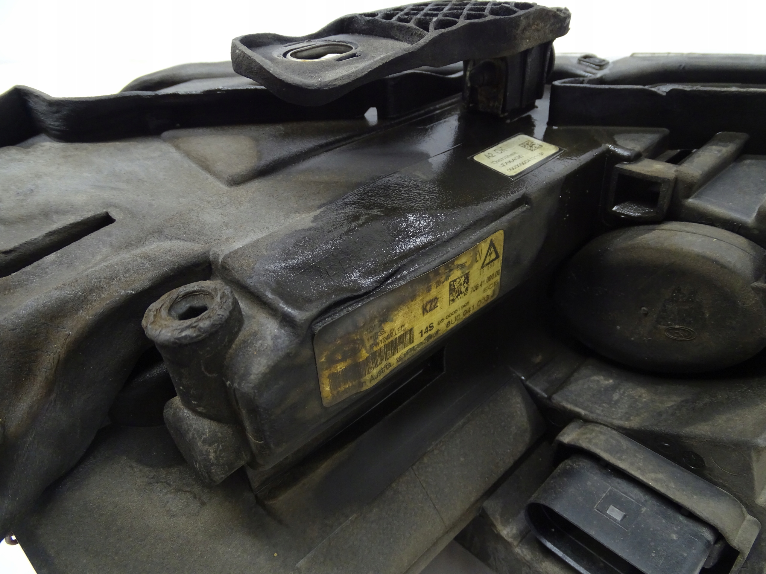 light left front left front BI XENON LED AUDI Q3 8U0941003J