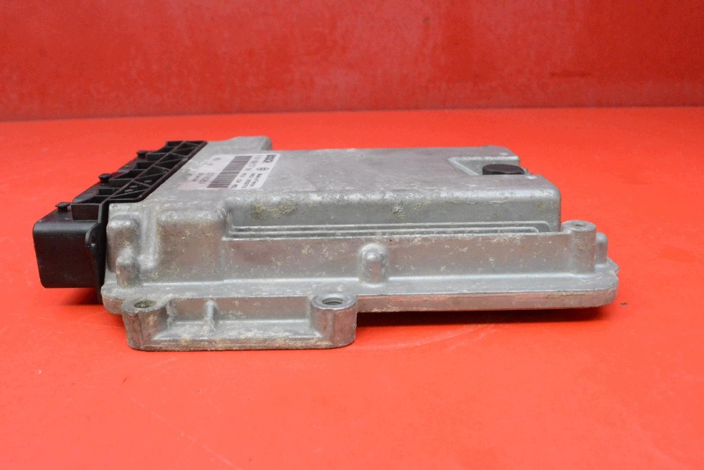 control unit computer of the engine 237102265R OPEL MOVANO B 2.3 CDTI 125 KM 10-22