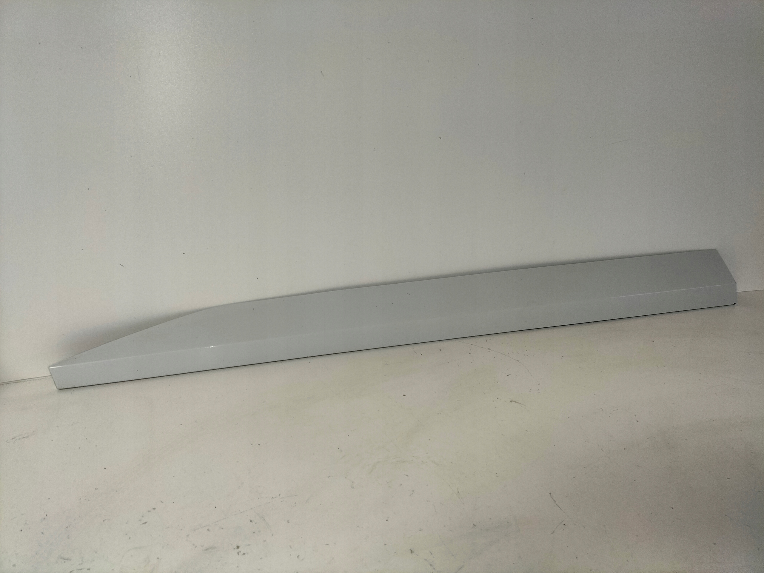 moulding cap door front left SKODA SUPERB III 15