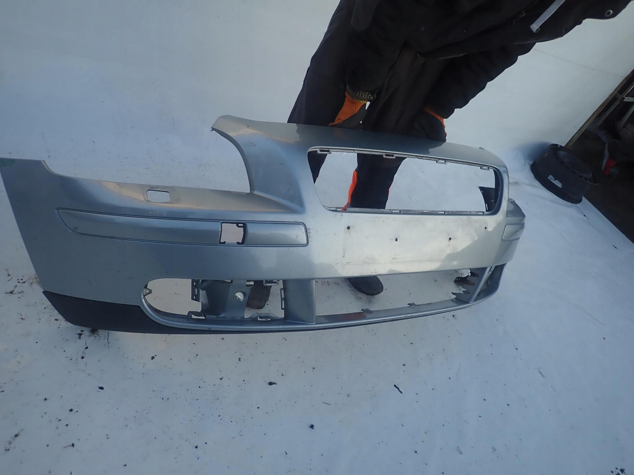 VOLVO V50 04-07 bumper front front washer
