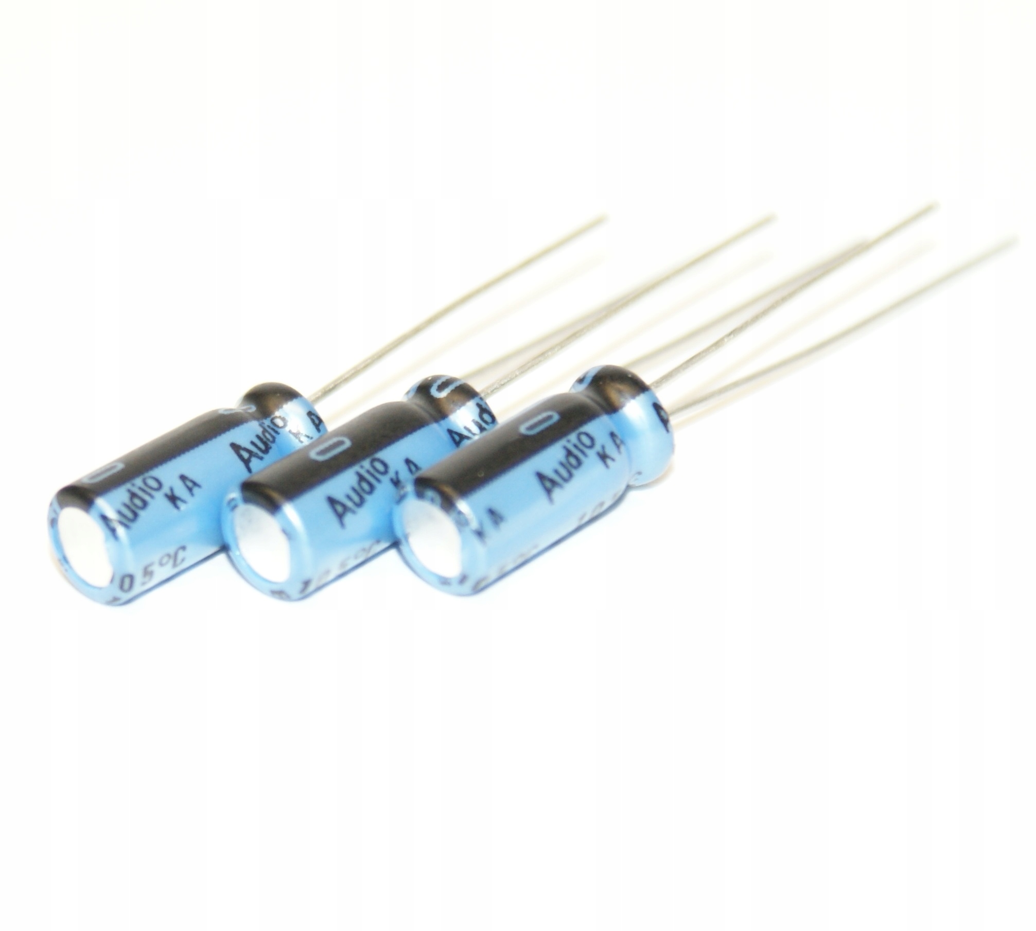 

Audiofilski Nichicon Ka 33uF/16V - 3 szt. (#228)