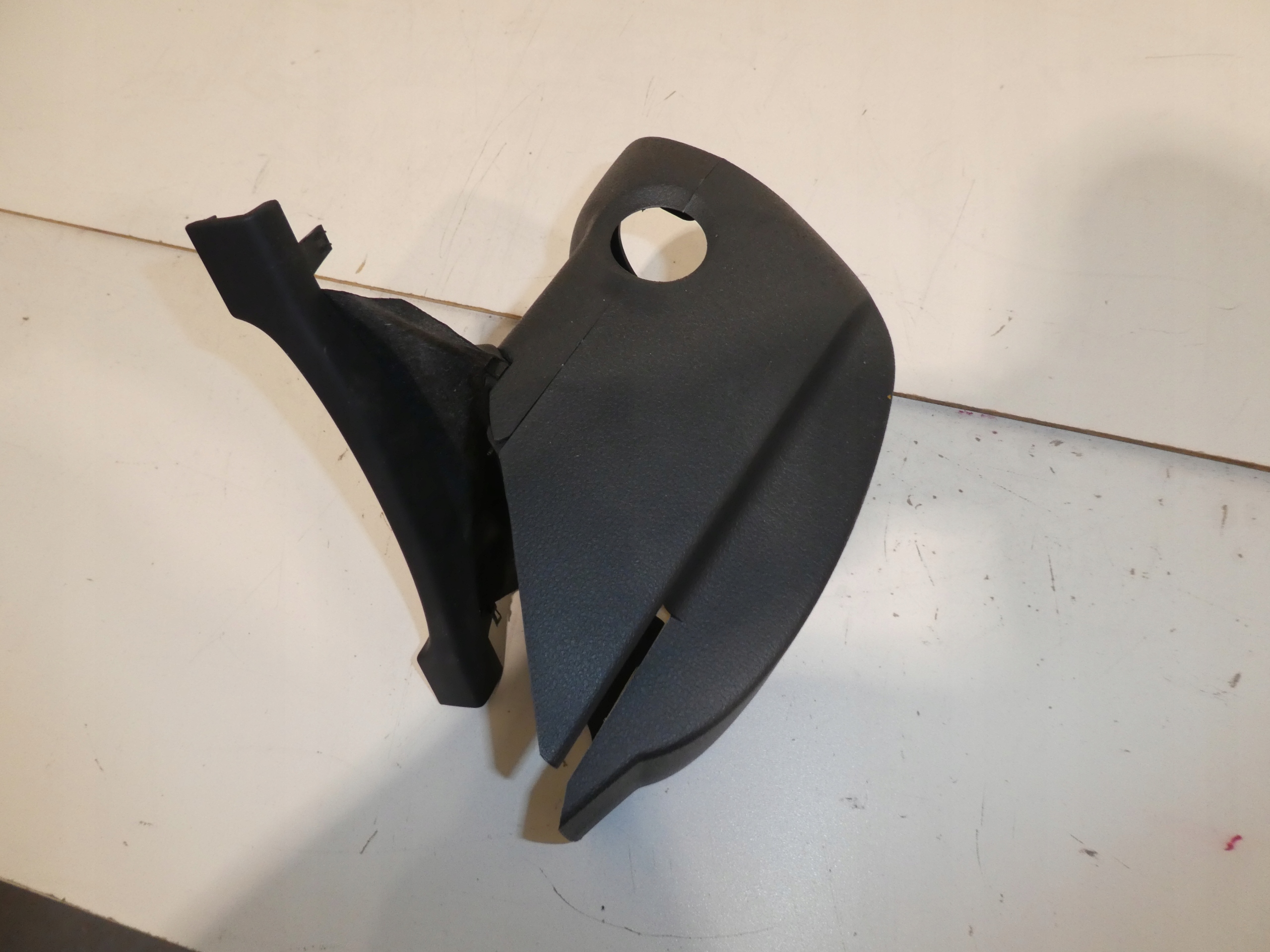 VW TIGUAN 5N obal volantu 5N0858565B