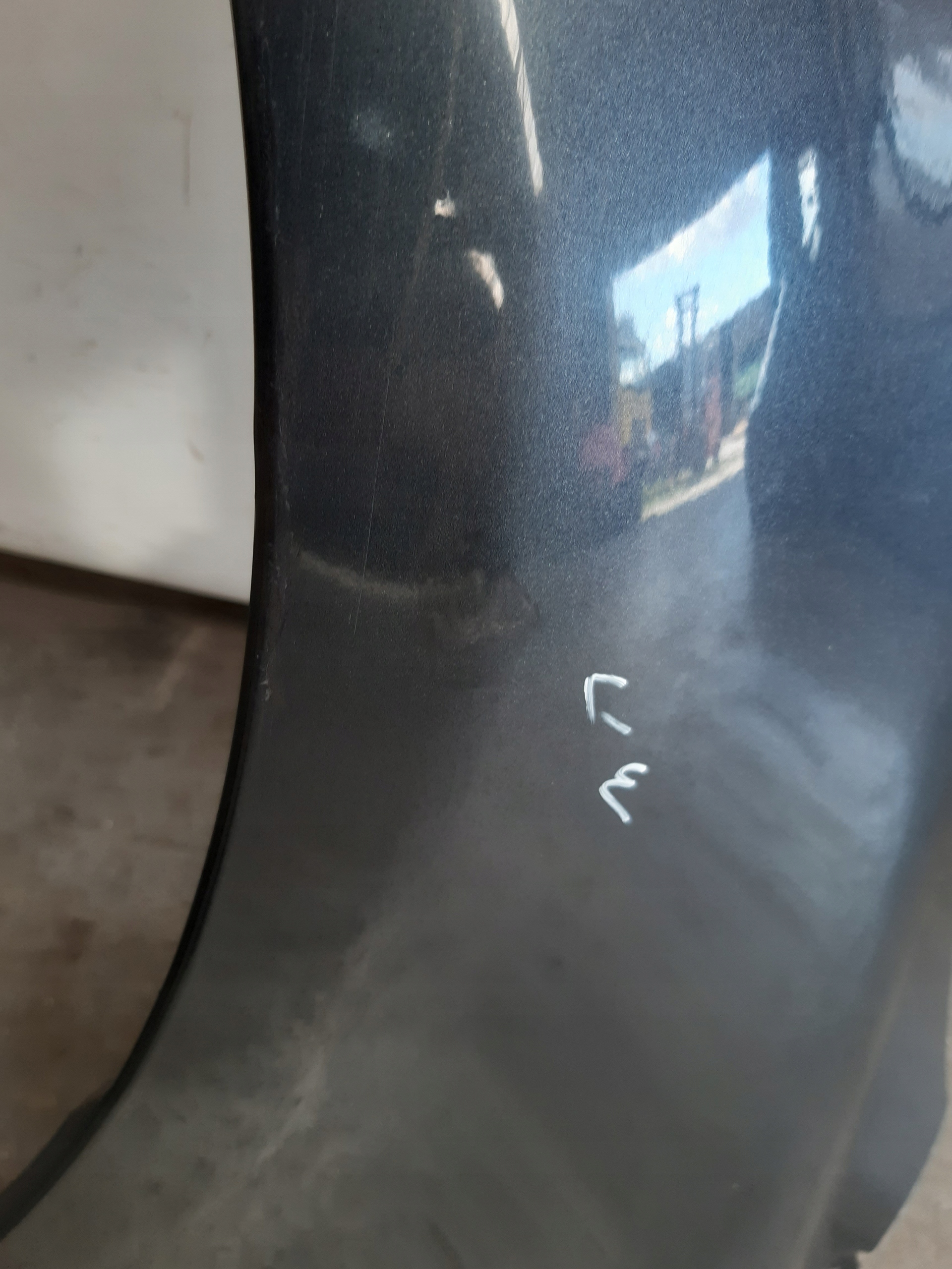 parafango sinistra 1F6 Toyota Avensis T25