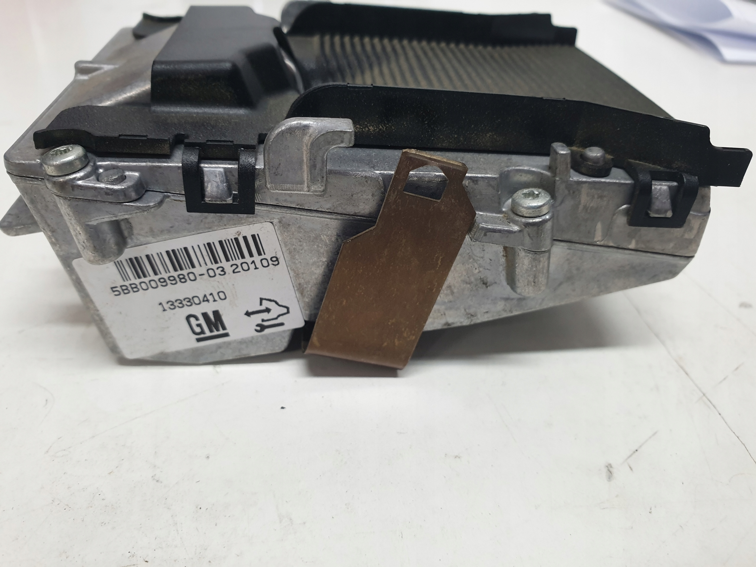 OPEL INSIGNIA A KAMERA front front 13330410