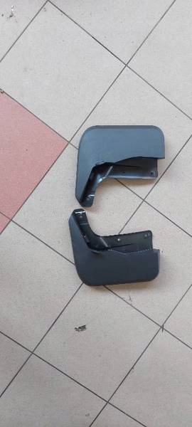 4ke075101 chlapacz etron