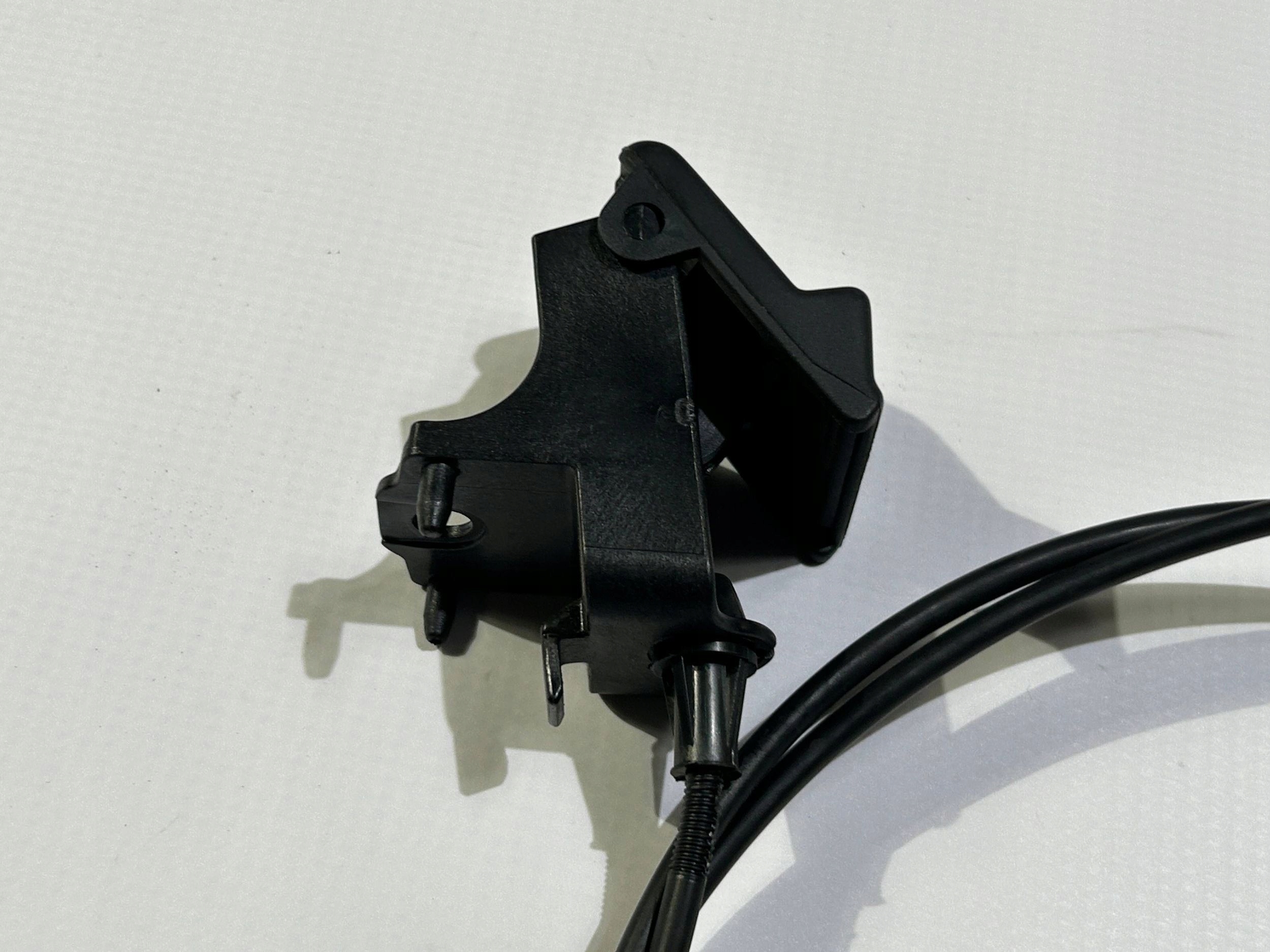 Câble Levier pour l’ouverture du capot Ford Explorer V 2011