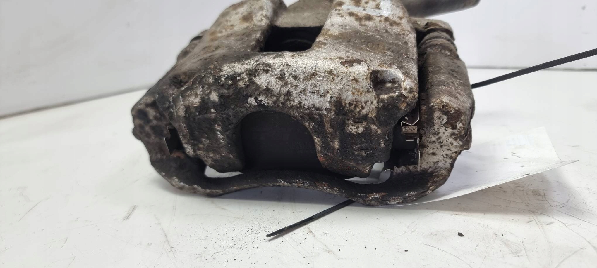 caliper brake front left 1.6 HDI PEUGEOT 307