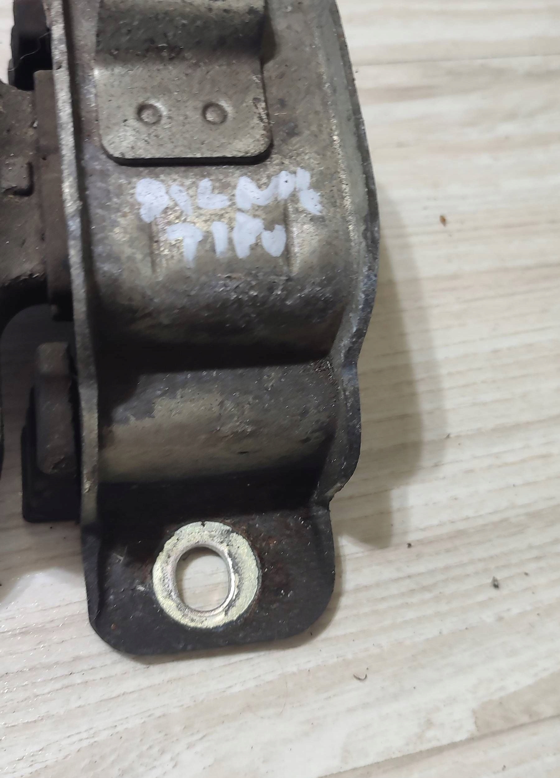 Fiat Tipo 2018 engine mount