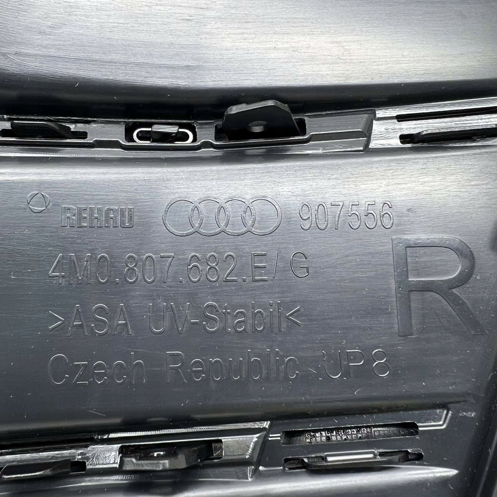 AUDI Q7 4M 15- S-LINE grid W bumper grille right below RADAR 4M0807682E