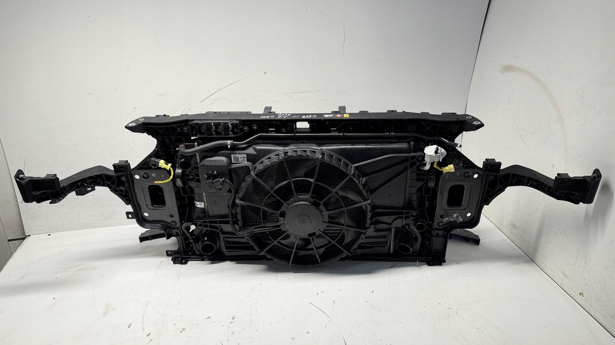 support panel for radiators radiator siders KIA CEED III 1.6 CRDI D4FE 64101-J7000 2017