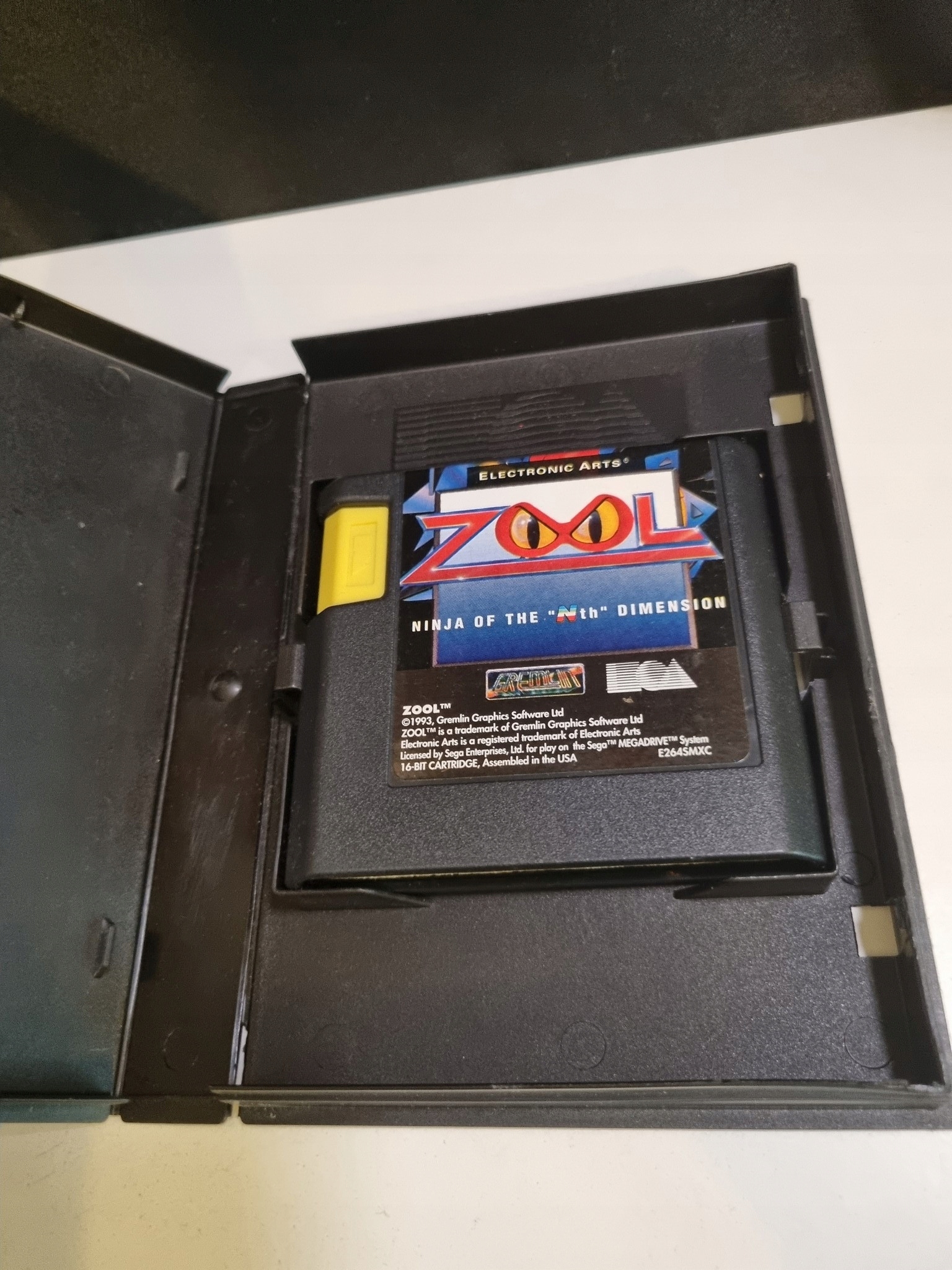 ZOOL - gra na SEGA GENESIS/MEGA DRIVE, komplet, stan bdb. Wersja językowa Angielska