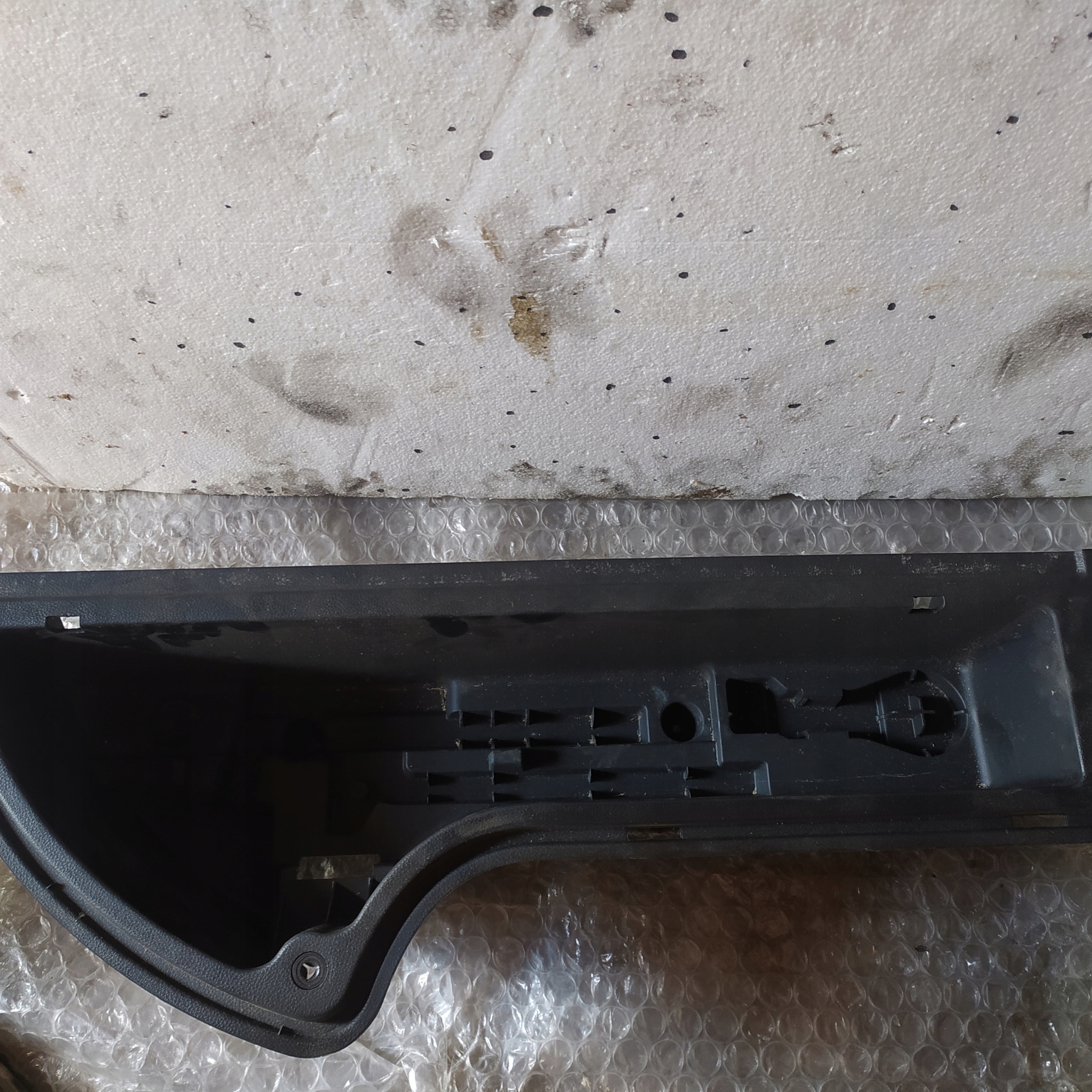 passenger compartment right rear part Nissan murano Z50