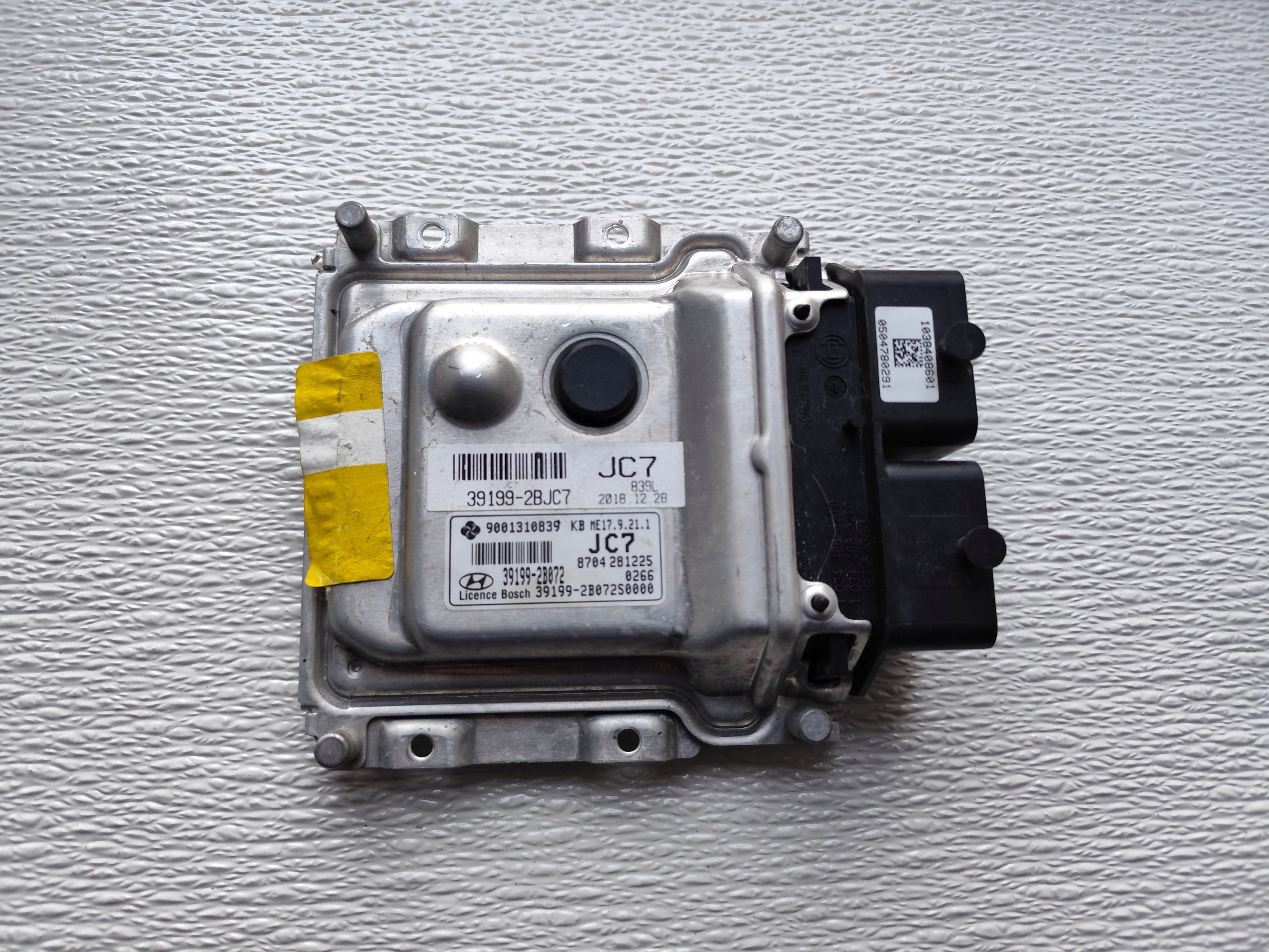 HYUNDAI IX20 2018 1.6 petrol computer control unit of the engine