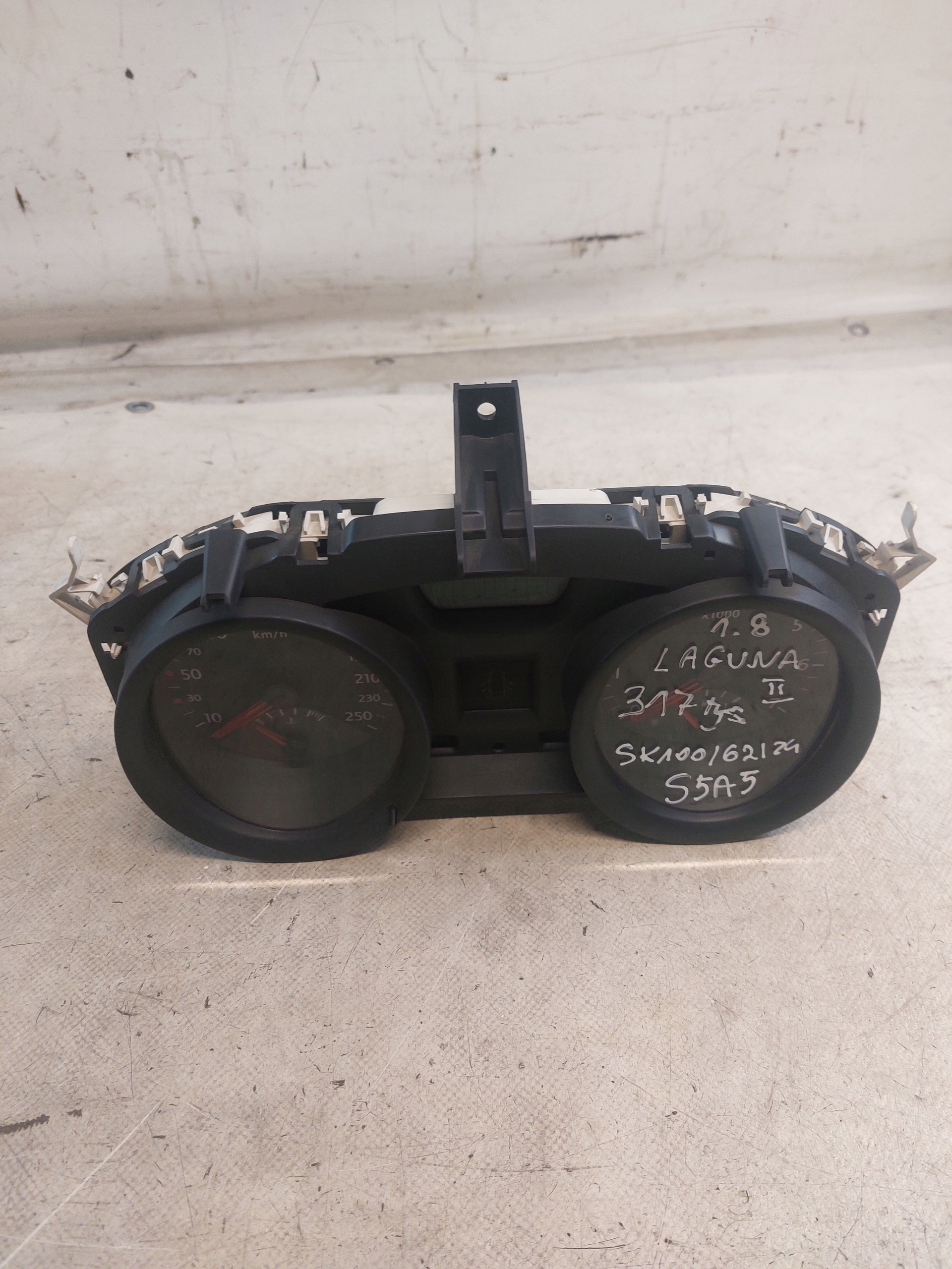 dials dials RENAULT LAGUNA II 1.8