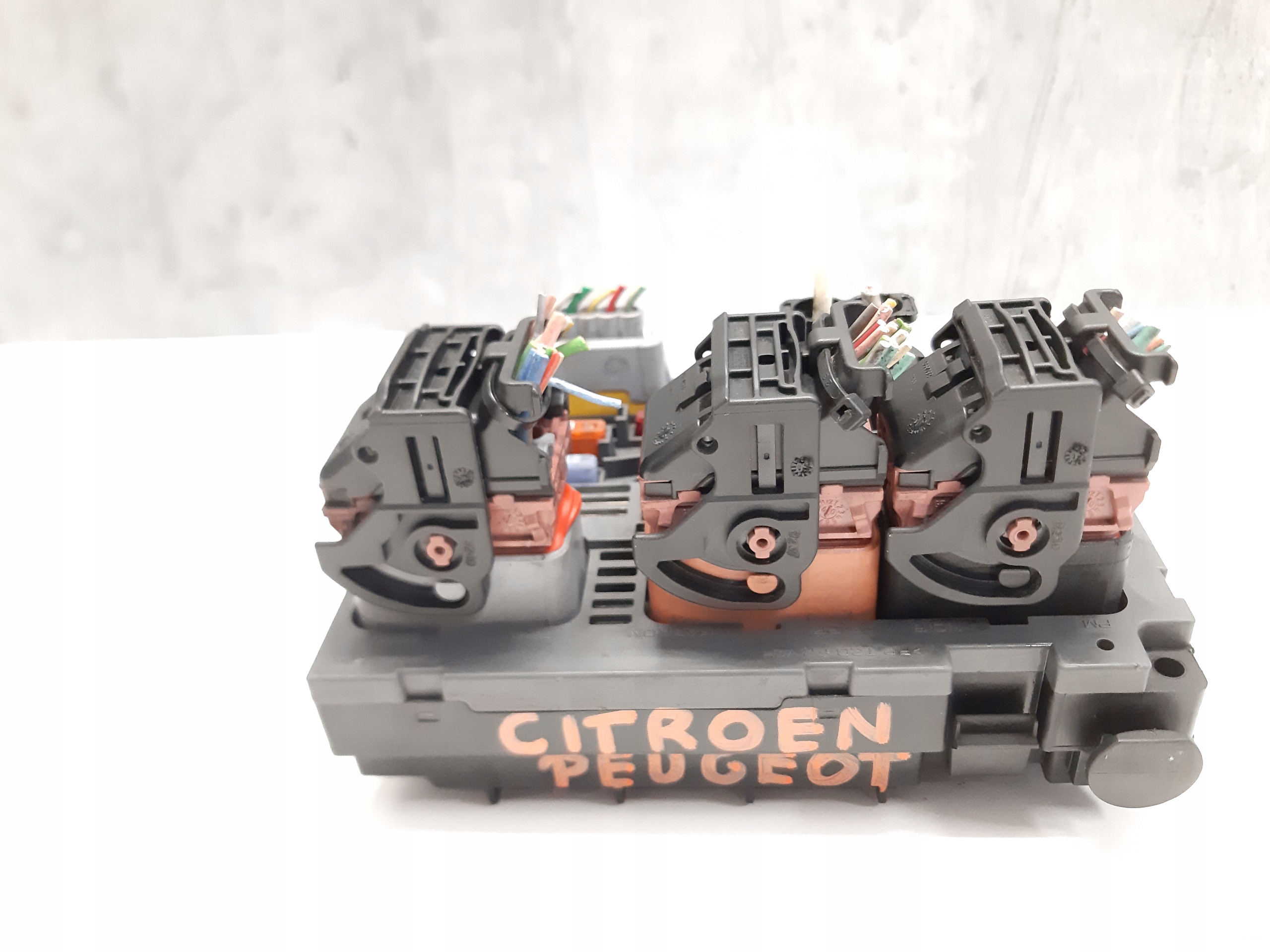 MODUŁ BSM R01 PEUGEOT CITROEN 9667044880 EU Typ samochodu Samochody osobowe