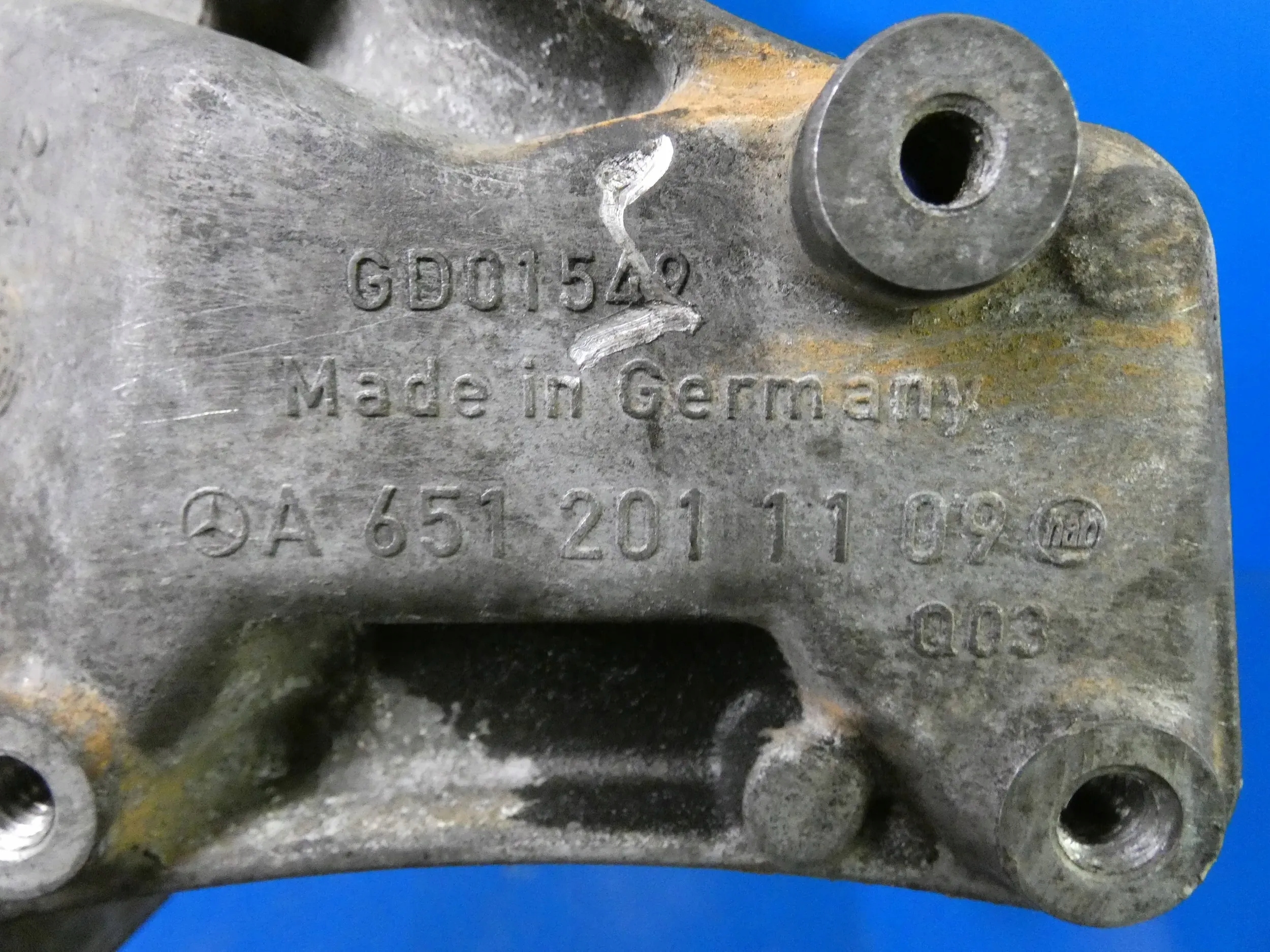 MERCEDES C W204 E W212 SPRINTER 2.2 CDI holder engine mount