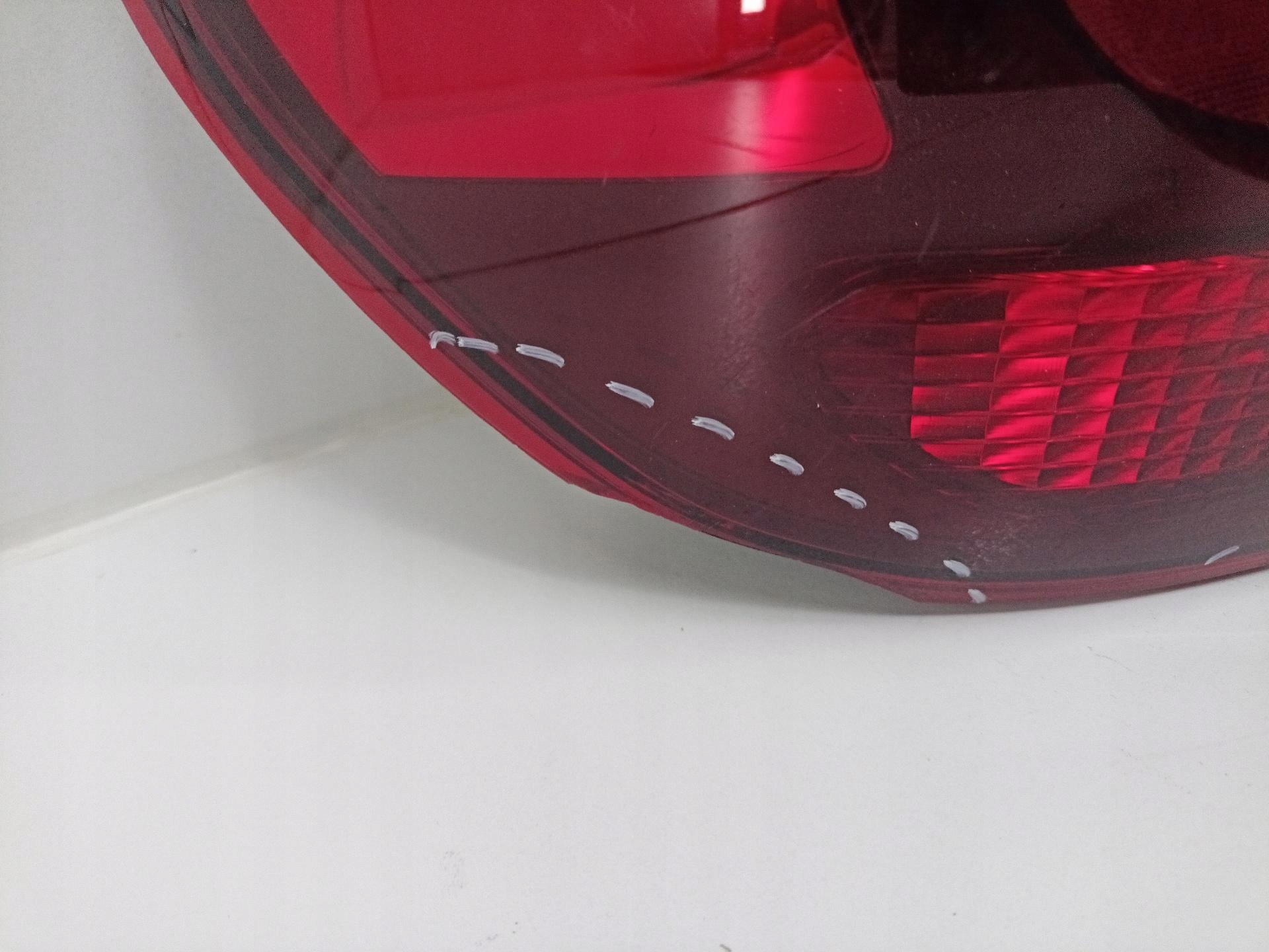 feu arrière gauche prise Citroen C3 3 2018 9812257580