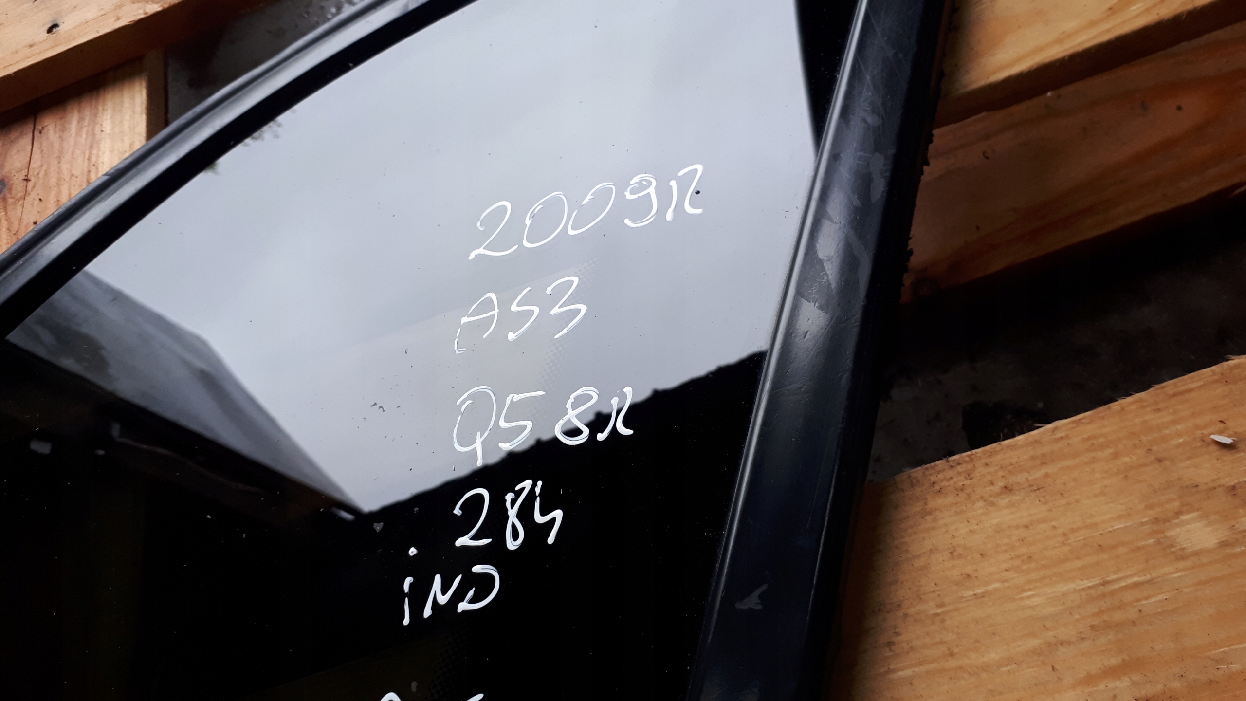 Q5 8R window bodywork right fender rear part AS3 09R