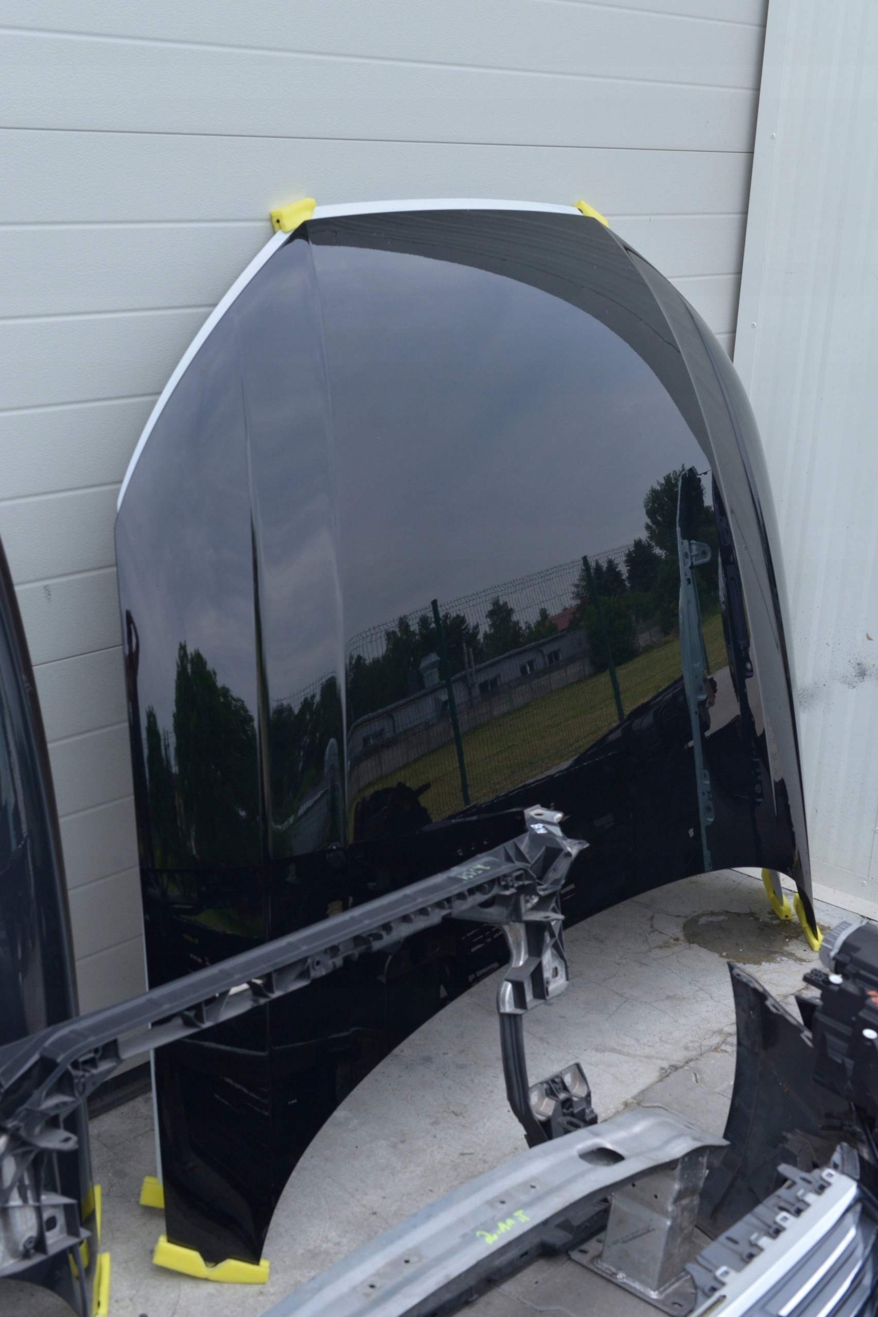 AUDI A4 B9 8W 2016-2024 MASKA POKRYWA SILNIKA 8W0823029A Numer katalogowy części 8W0823029A