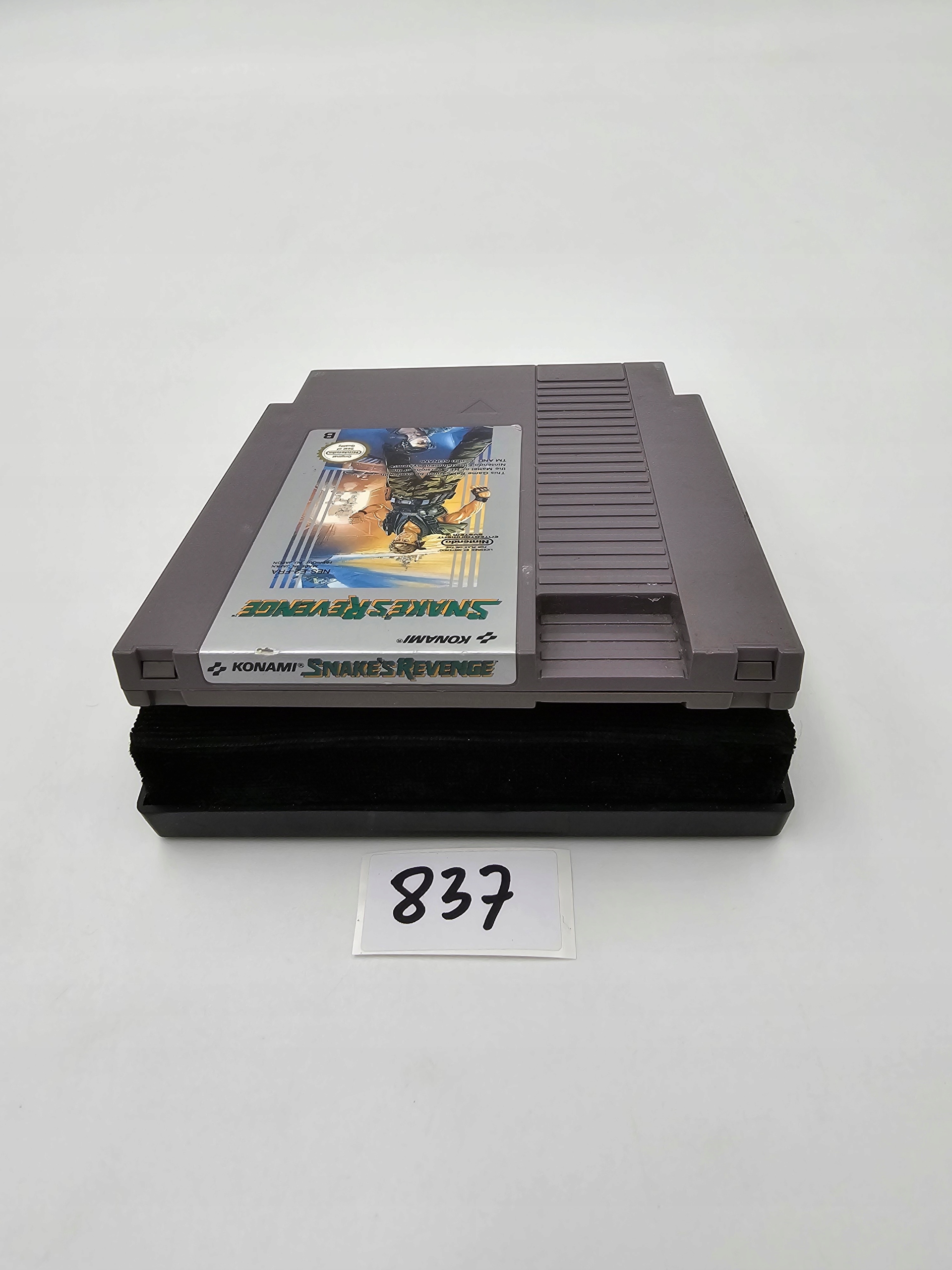 NINTENDO NES SNAKE'S REVENGE ORYGINAŁ Producent Nintendo