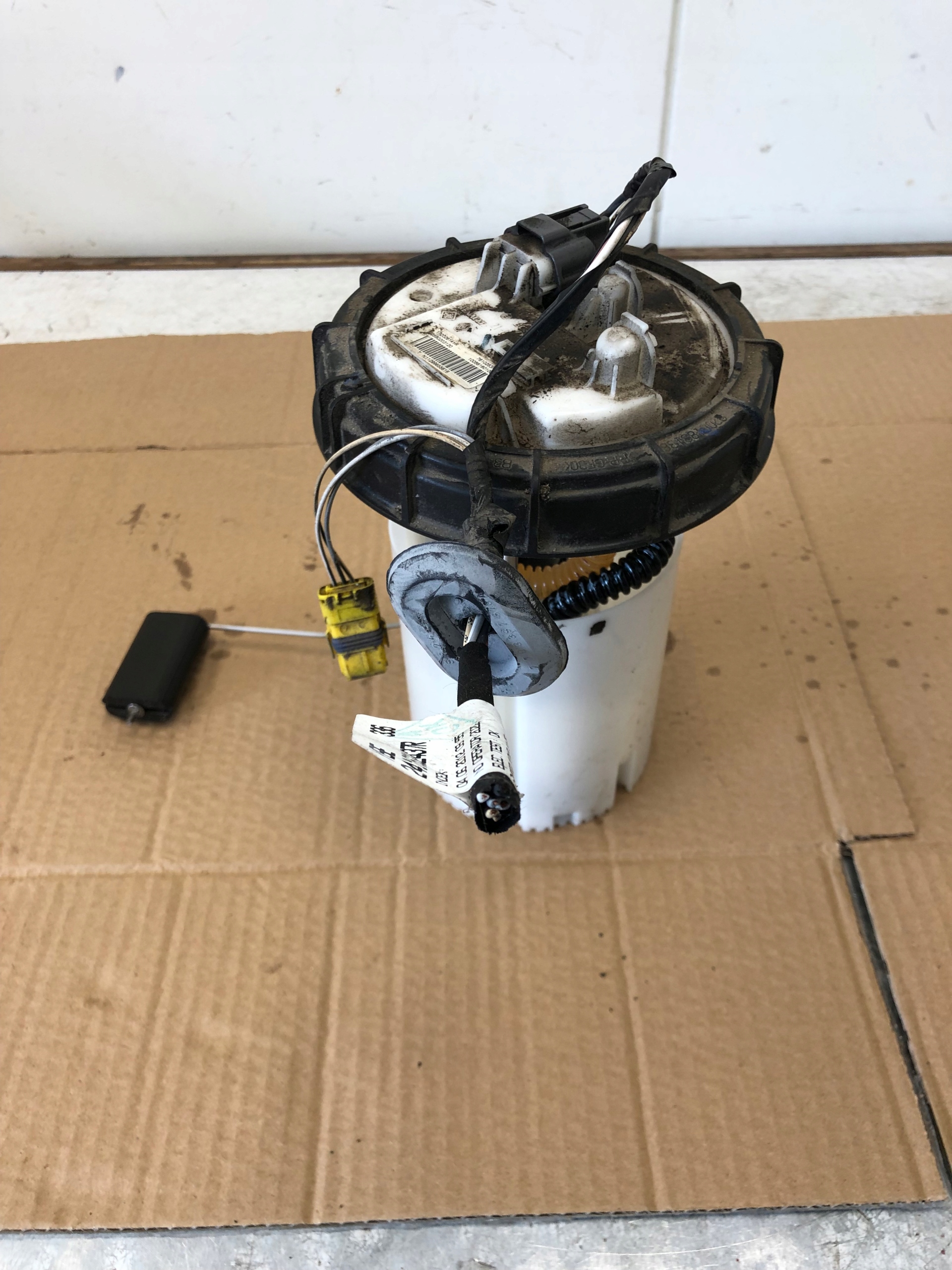 feed pump RENAULT MASTER III IV 172026697R