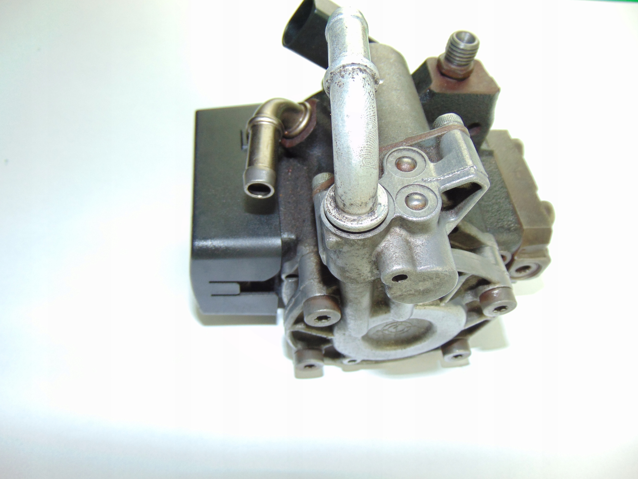 Einspritzpumpe 1,6TDI 03L130755E Original !!!! Sprawna!!!