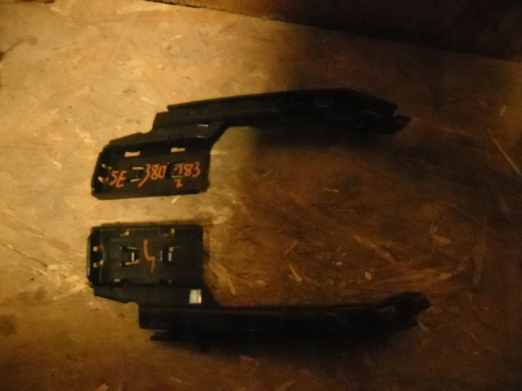 5E3807183 5E3807184 - ковзний бампер лівий і правий octavia 4 IV