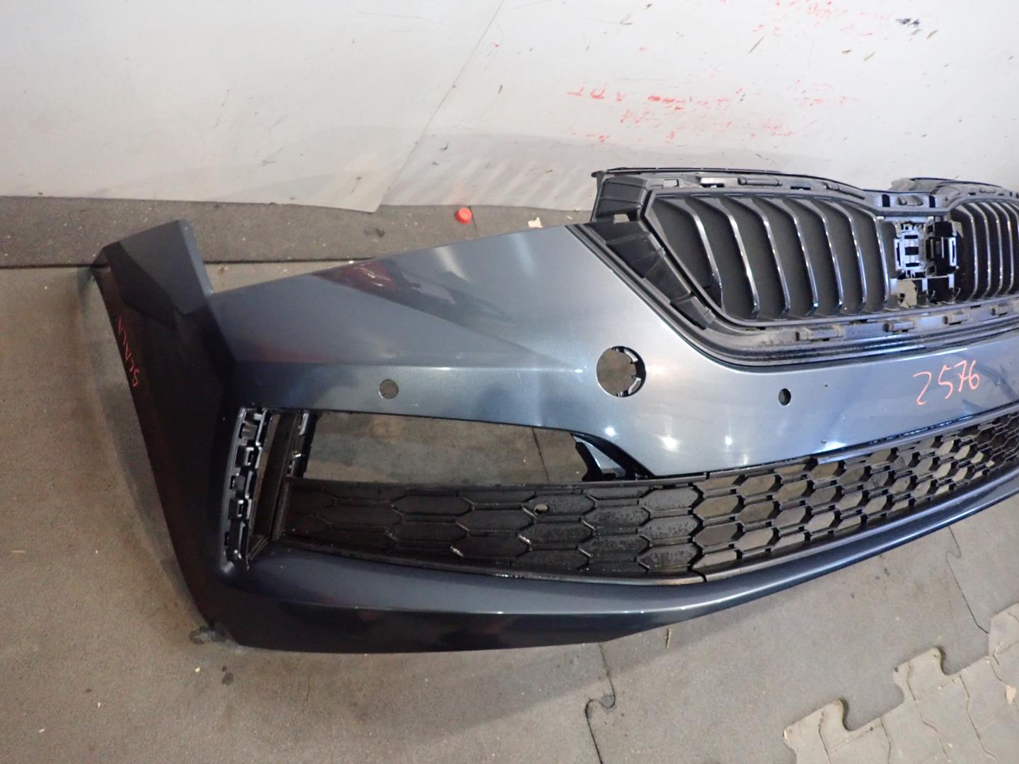 nárazník předek přední SKODA SCALA 2019- 657807221