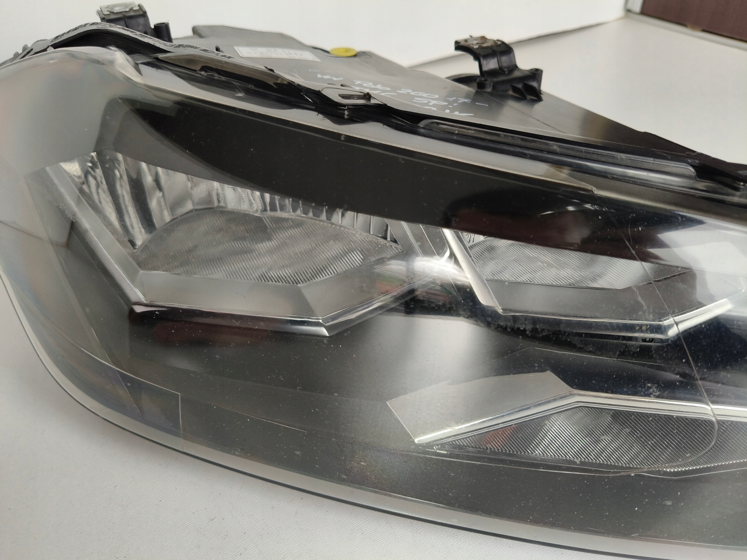 light right REFLEKTOR VW POLO 2G0 2G 17- TYC