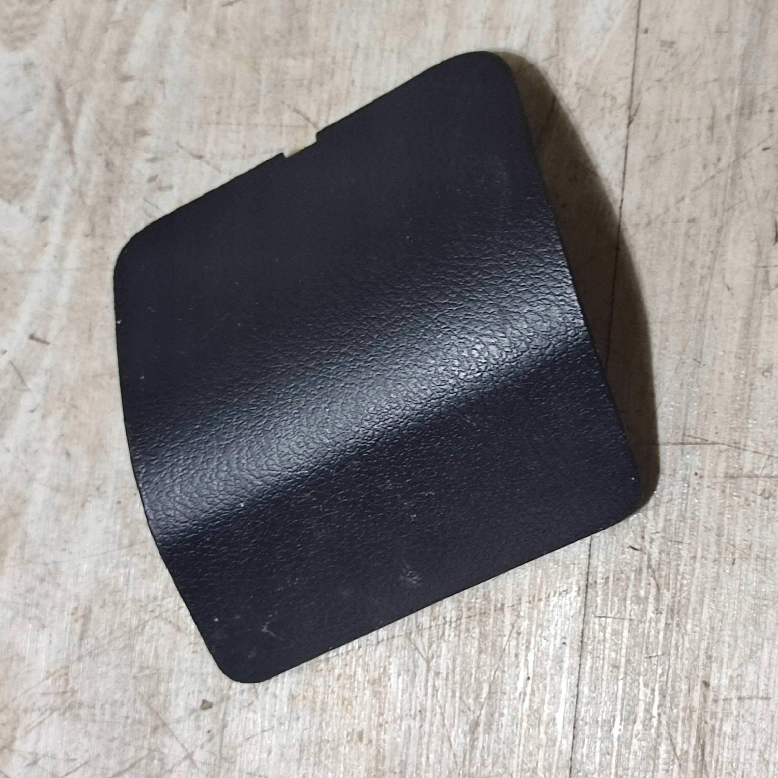 cover rear part side right Suzuki Vitara (LY) 7627561MR
