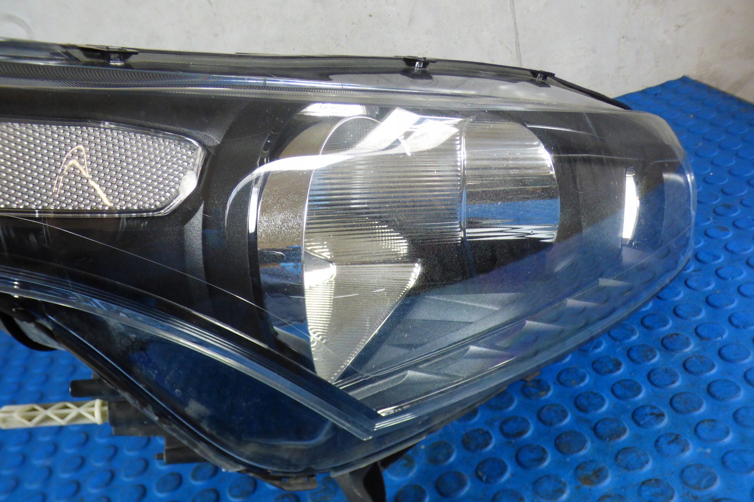 reflektor light right DT11-13W029DC stbdb original Transit Connect II MK2