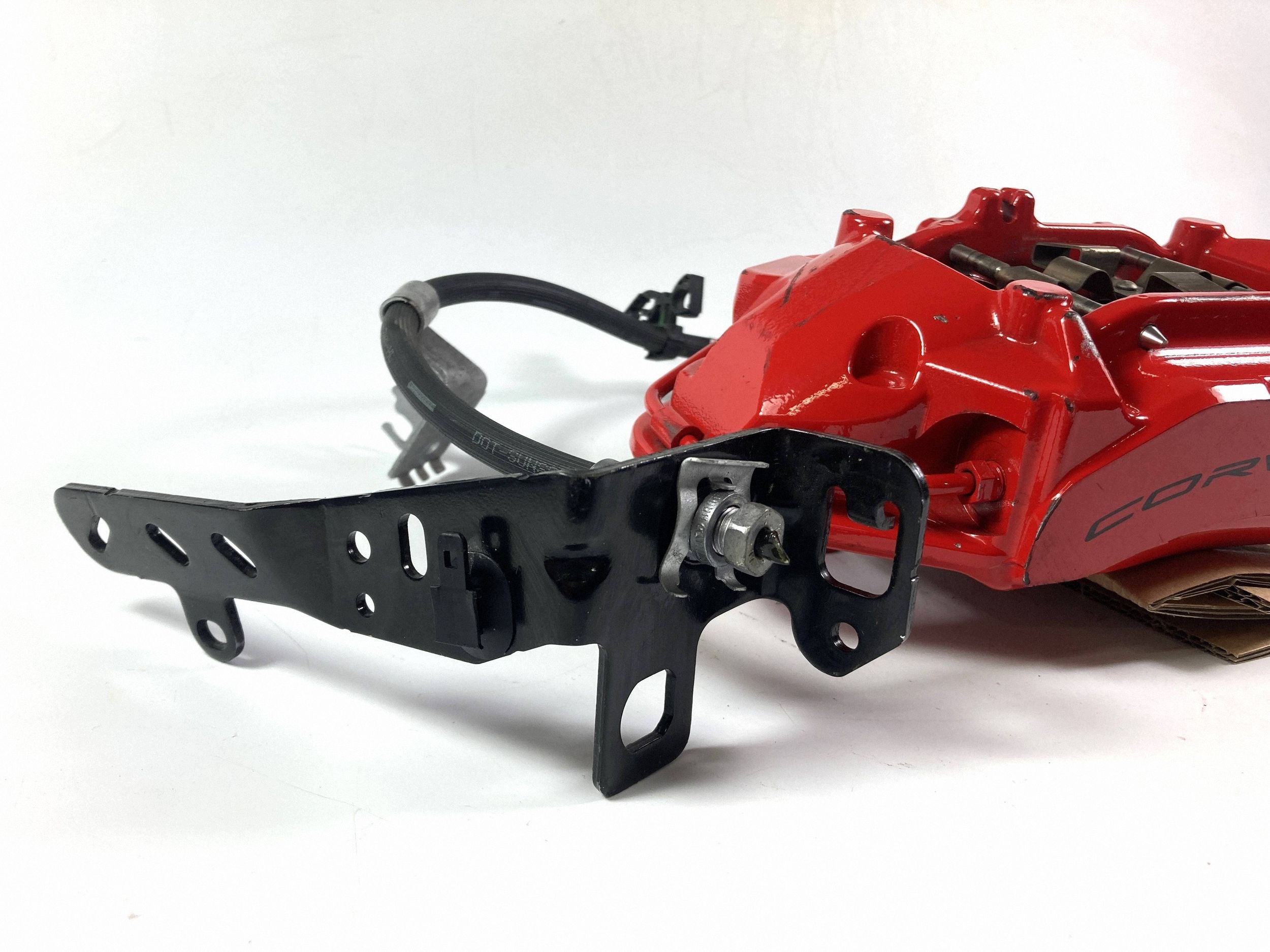 Chevrolet Corvette C8 caliper brake left rear part z przewodem 2020-26