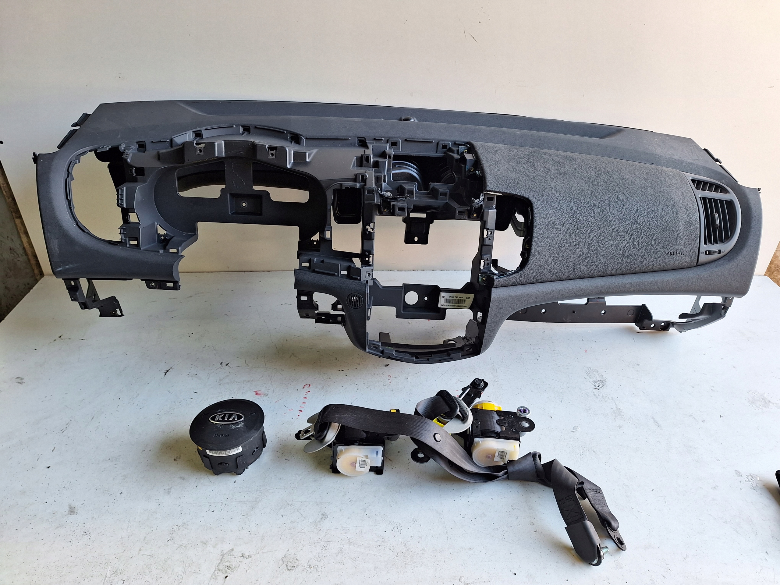 KIA FORTE CERATO 09-12 console airbag