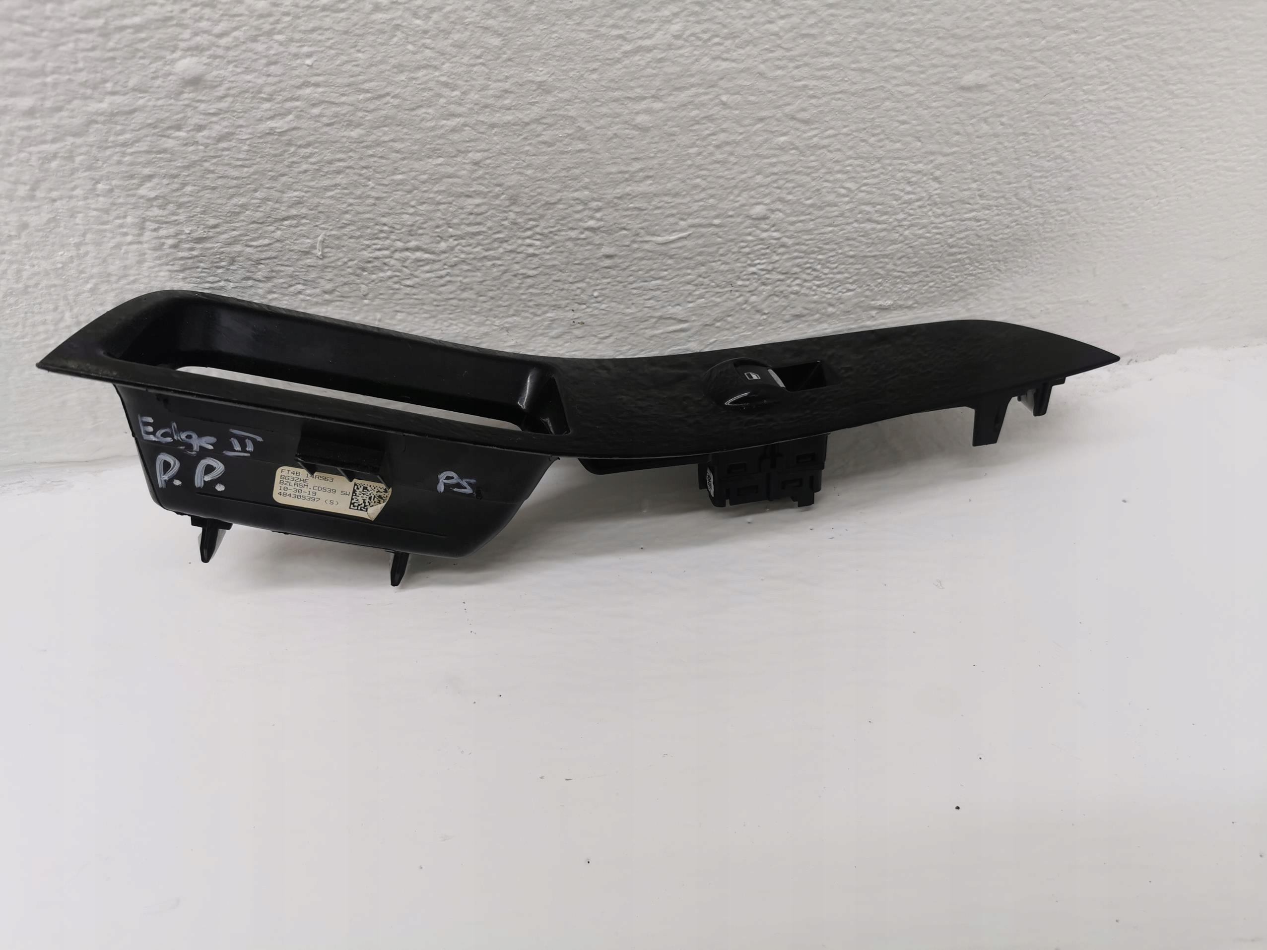 Bouton Vitres Droite Avant FORD EDGE II 16-21