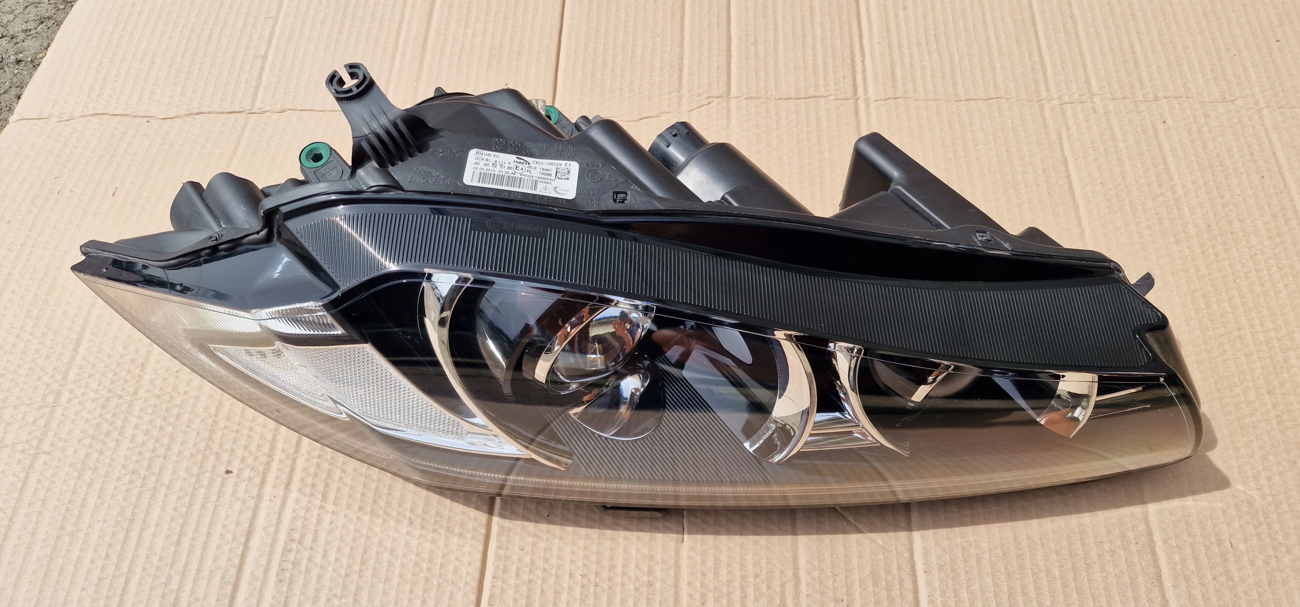 JAGUAR XF LIFT LIGHT RIGHT