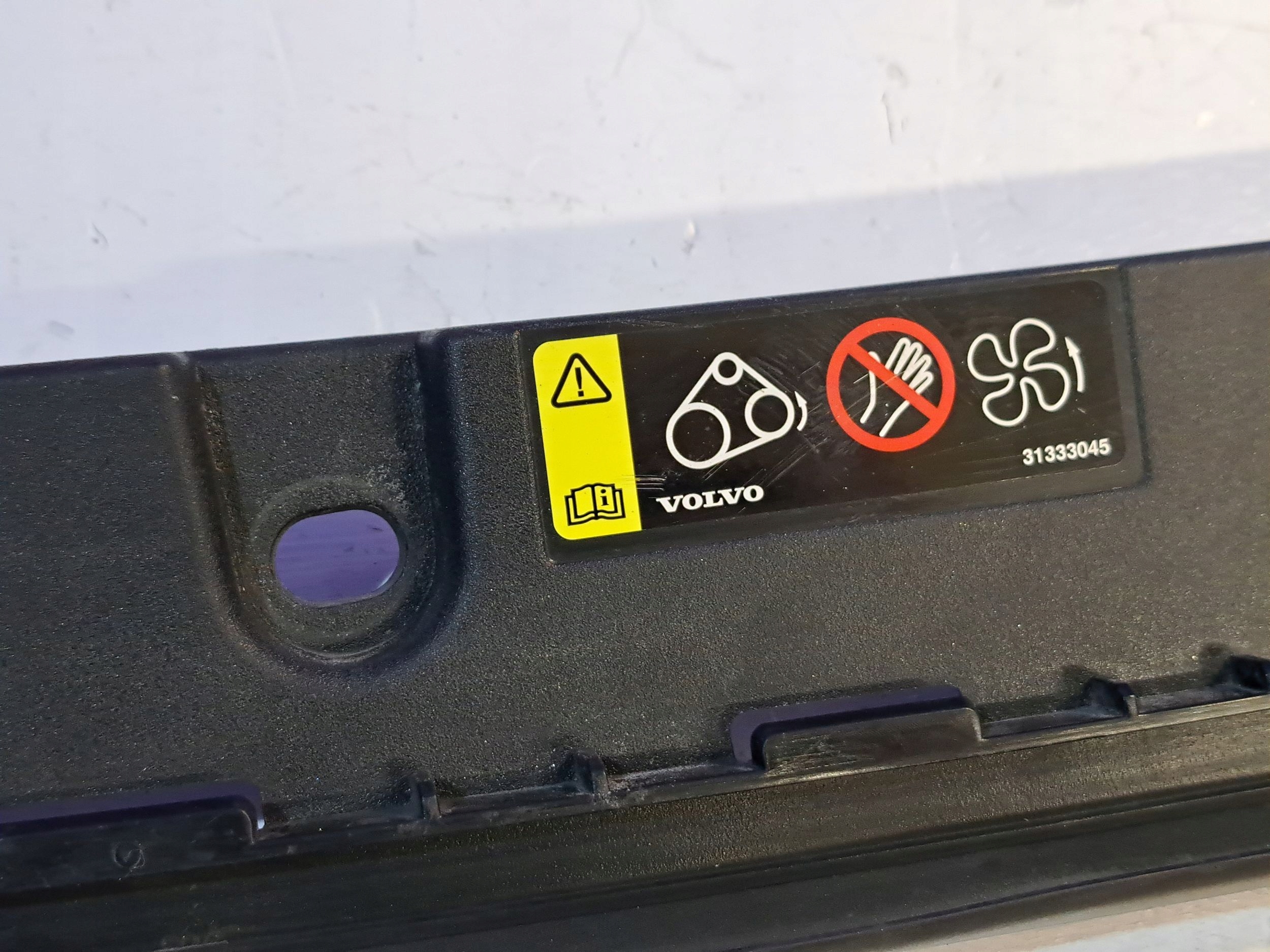 1ee63b4d429c994cc86f7c7ff405