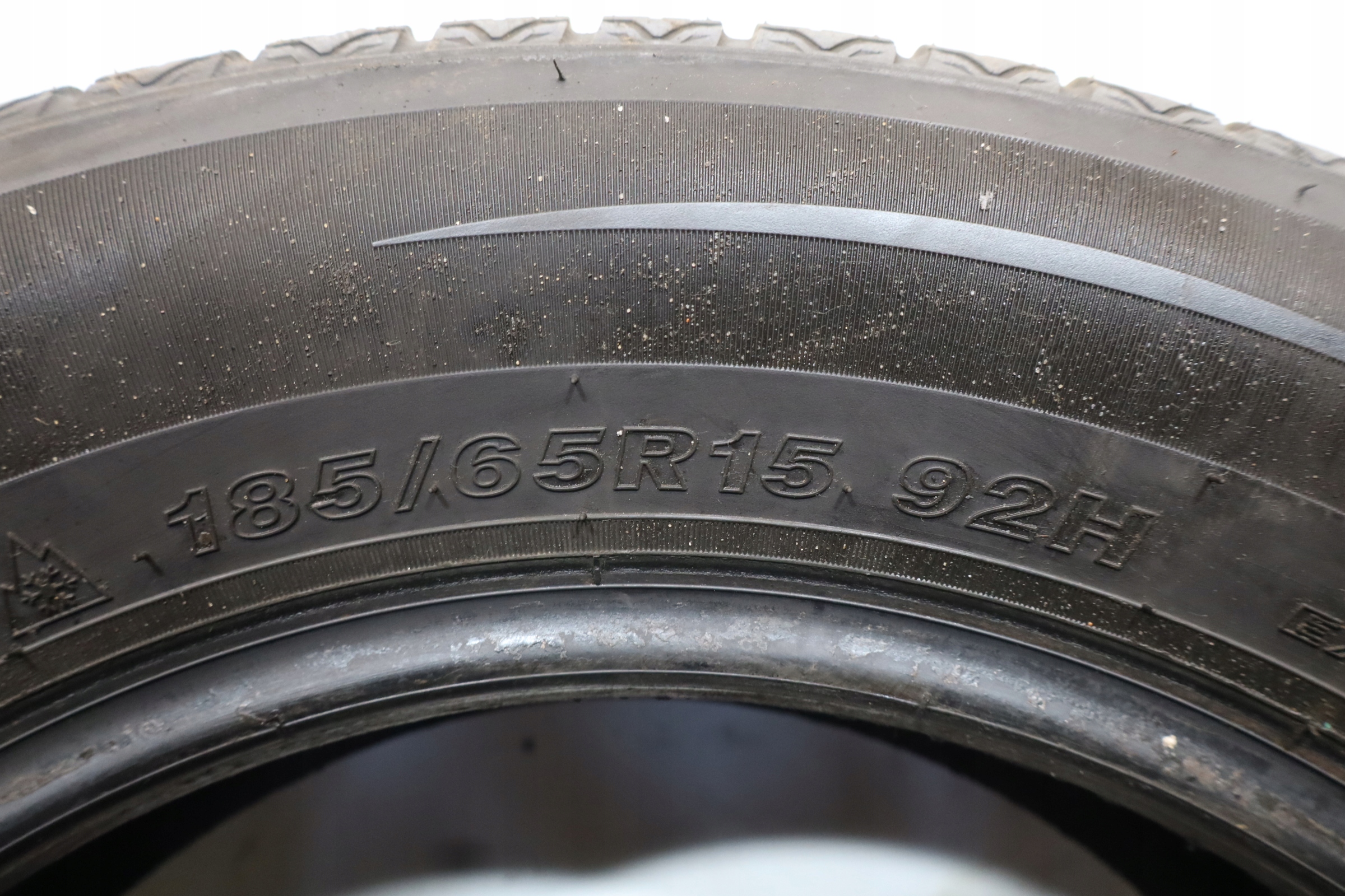 OPONA OPONY 4 SZT GOODRIDE 185/65/15 ZIMA 22R Model inny