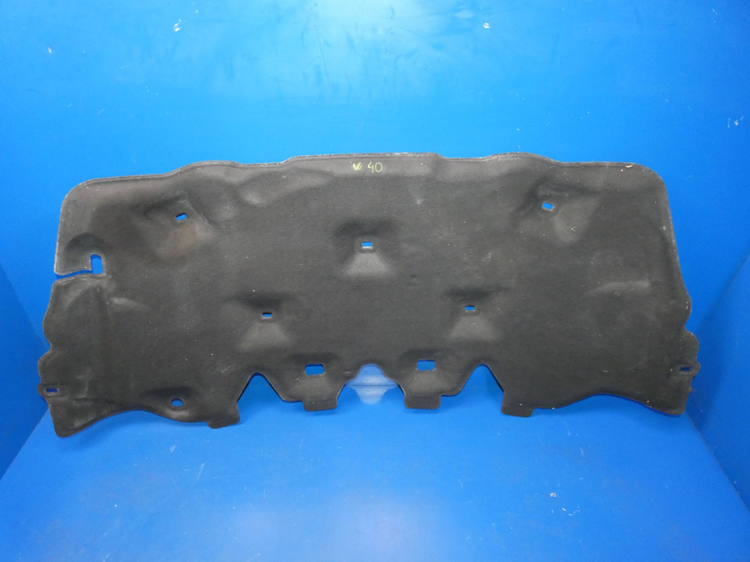 VOLVO V40 II soundproofing PODBITKA bonnets
