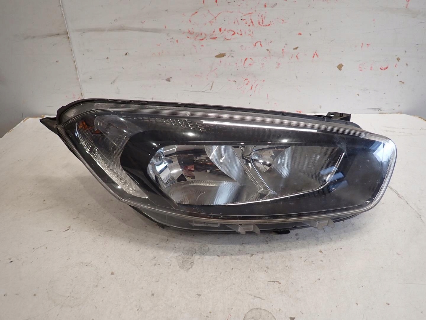 light front front right FORD COURIER MK2 LIFT 2018- JT76-13W029-CD